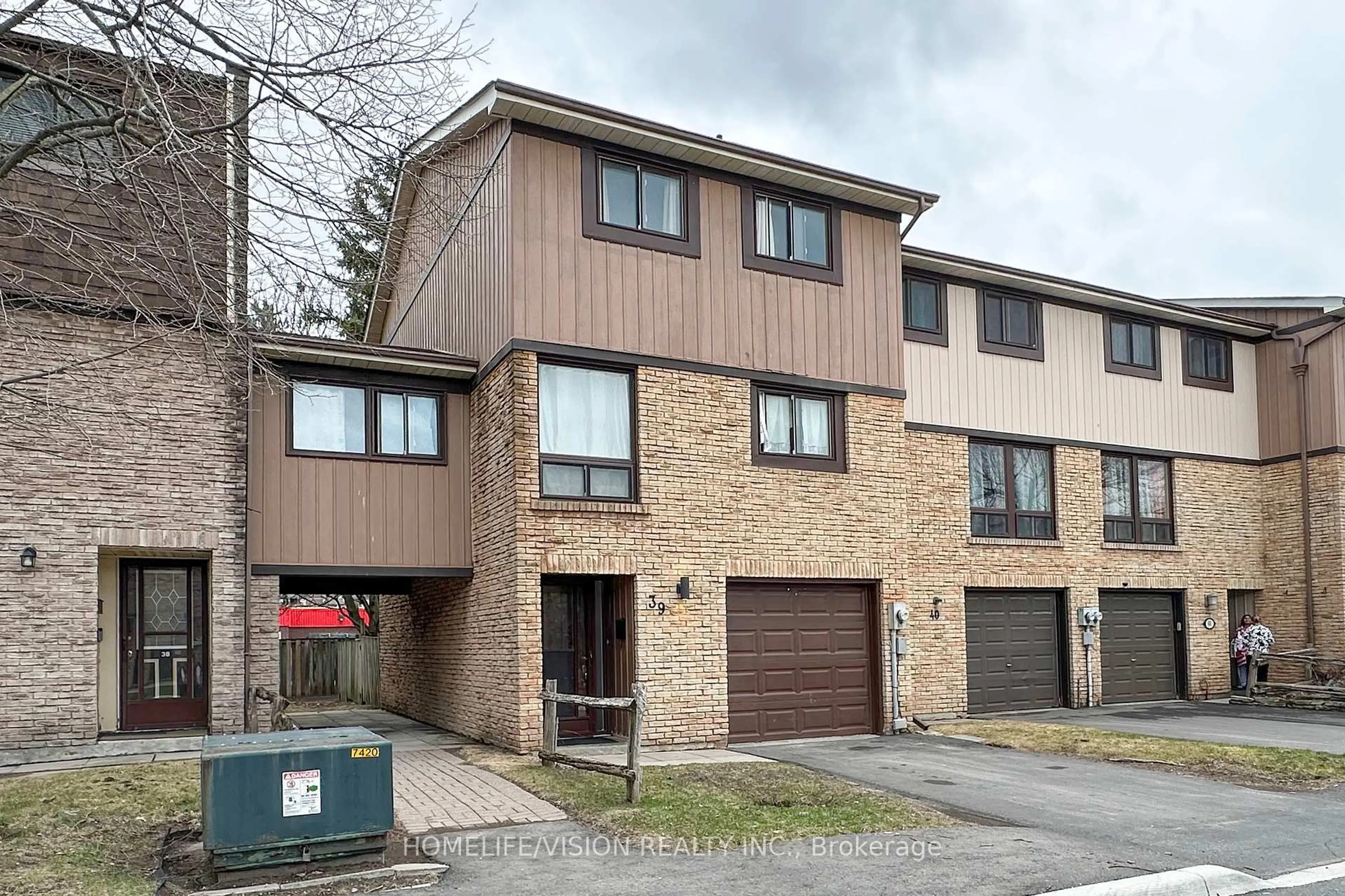 Unknown for 221 Ormond Dr #39, Oshawa Ontario L1G 6T7