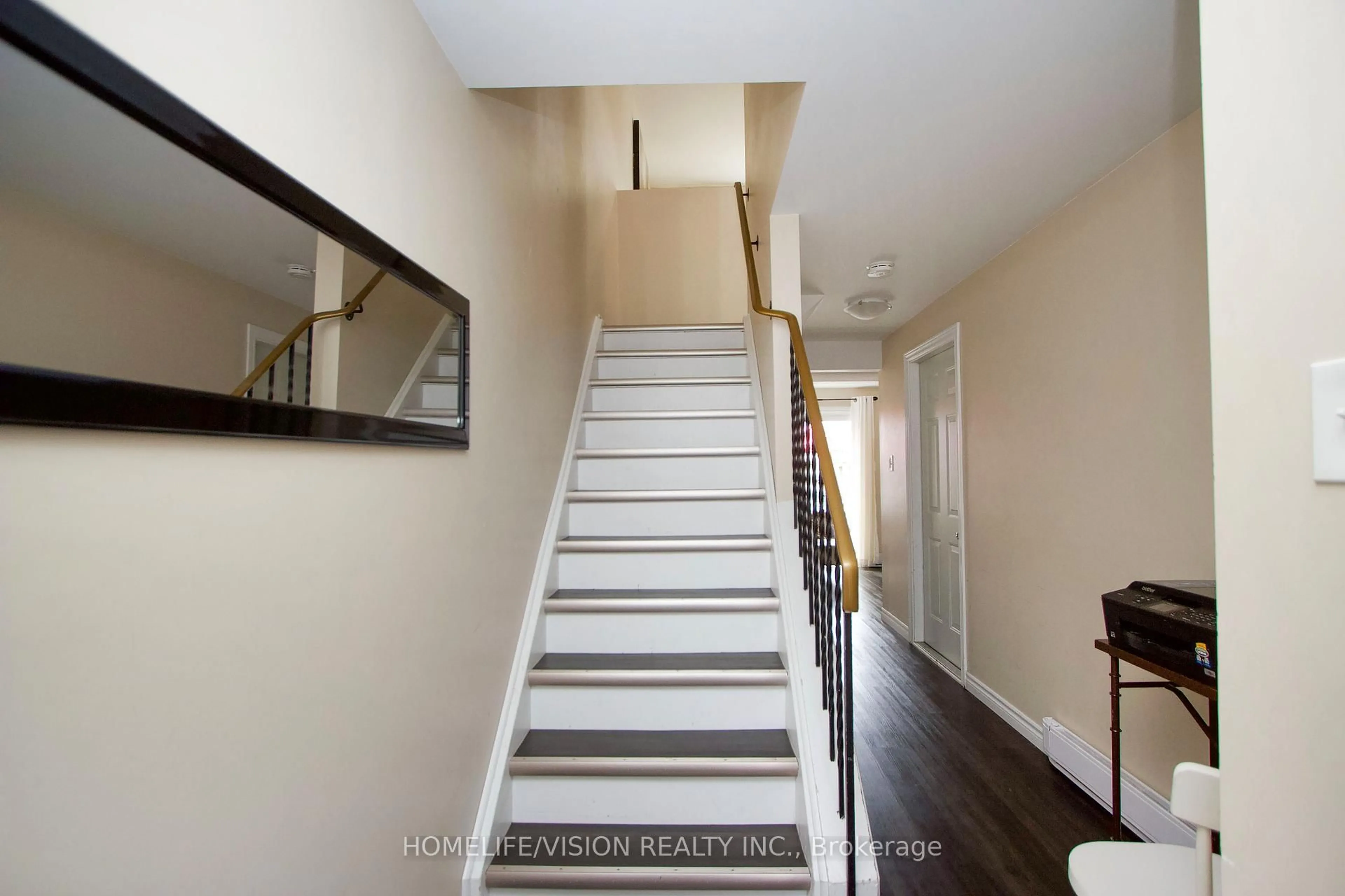 Stairs for 221 Ormond Dr #39, Oshawa Ontario L1G 6T7