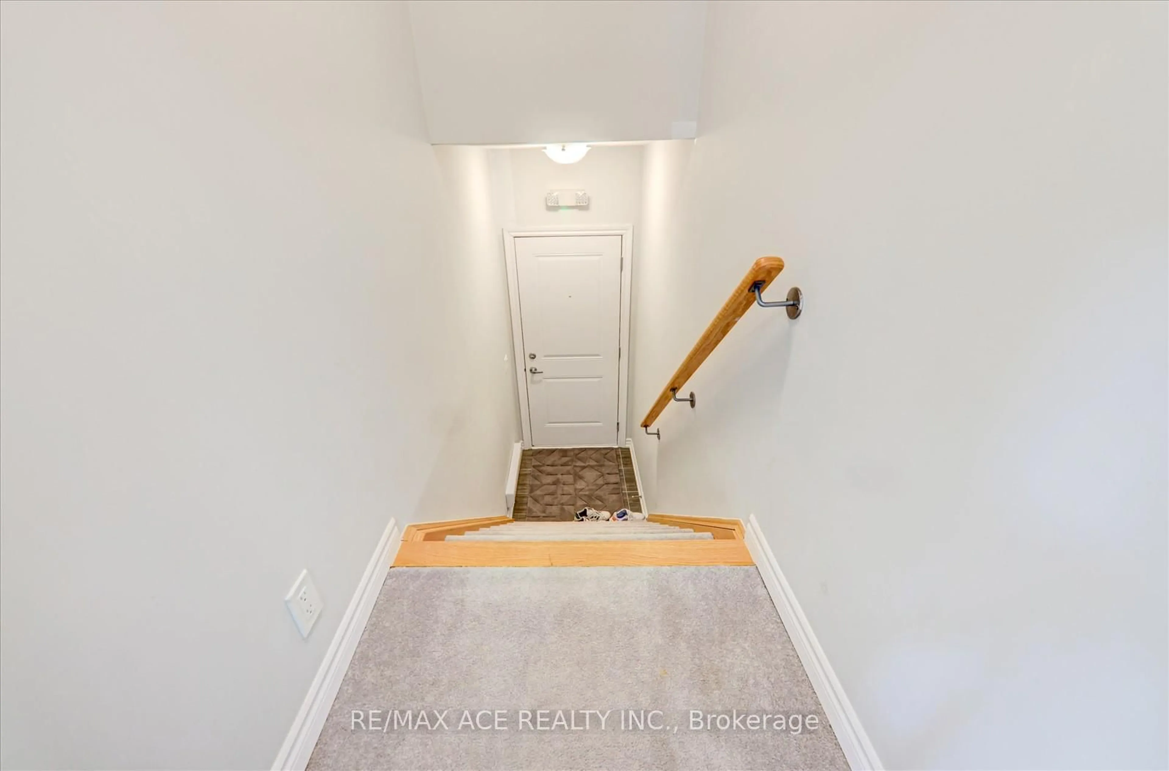Unknown for 2500 Hill Rise Crt #48, Oshawa Ontario L1L 0M6