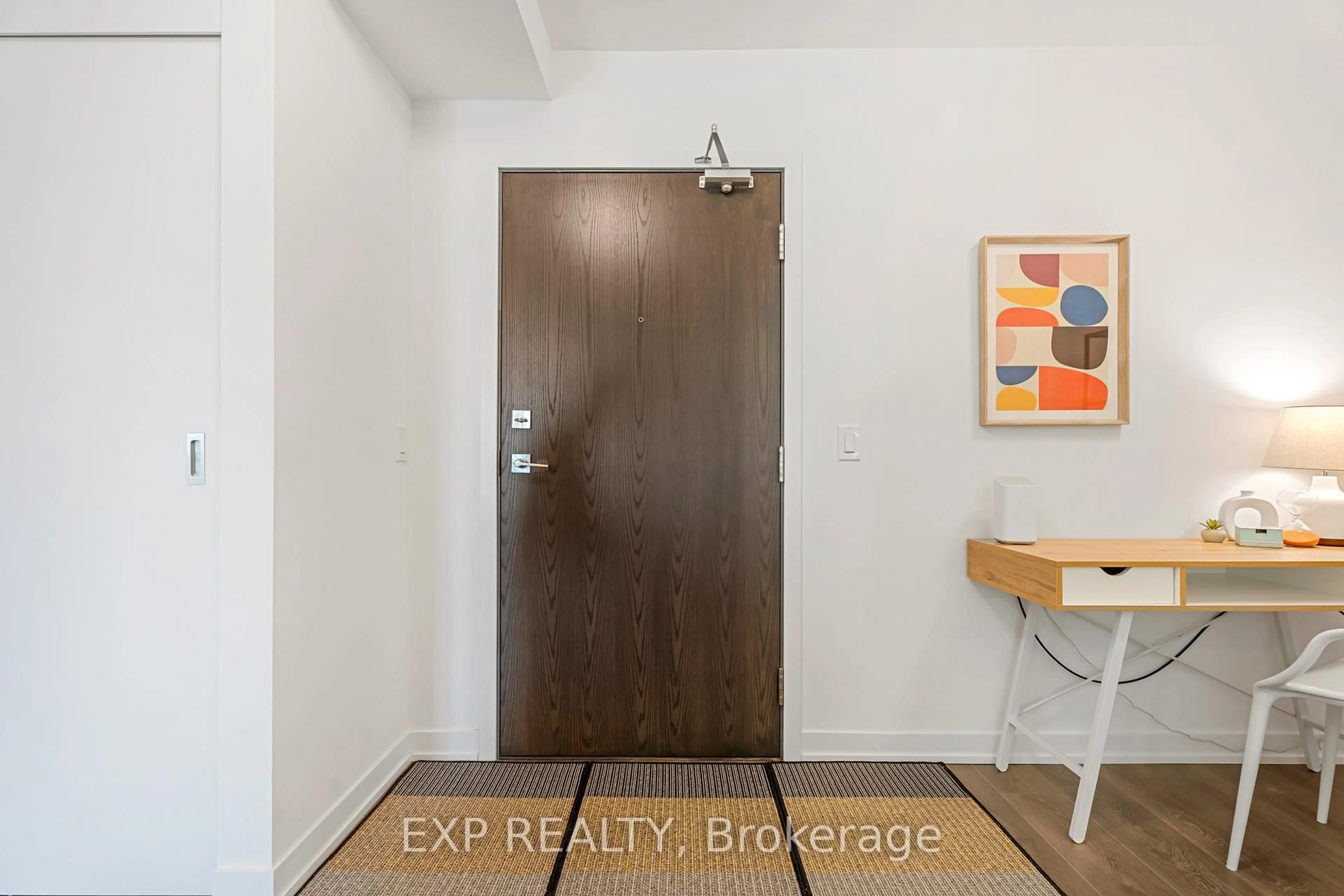 Indoor entryway for 1401 O'Connor Dr #516, Toronto Ontario M4B 2V5