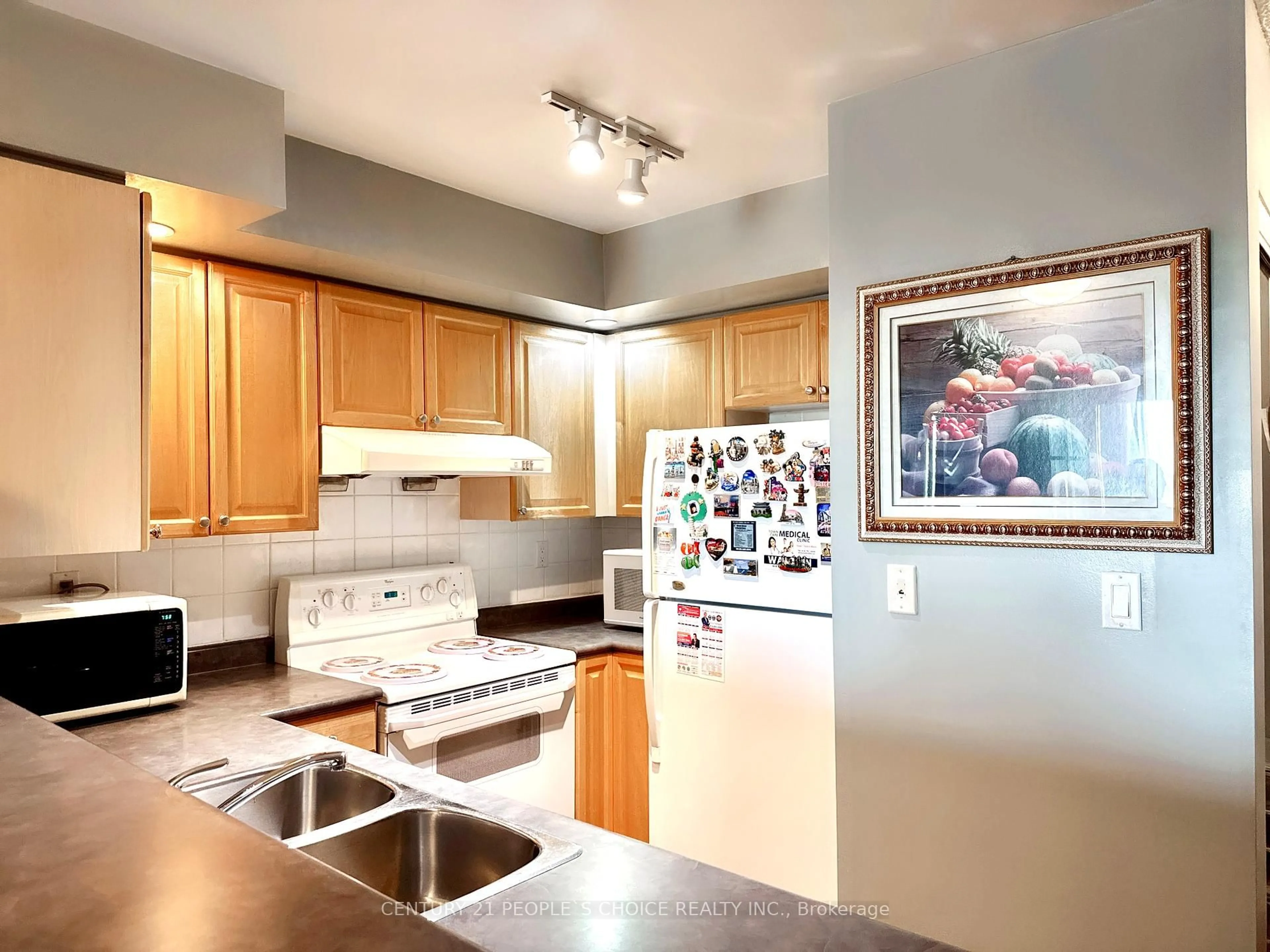 Standard kitchen, unknown for 123 Omni Dr #1166, Toronto Ontario M1P 5B1