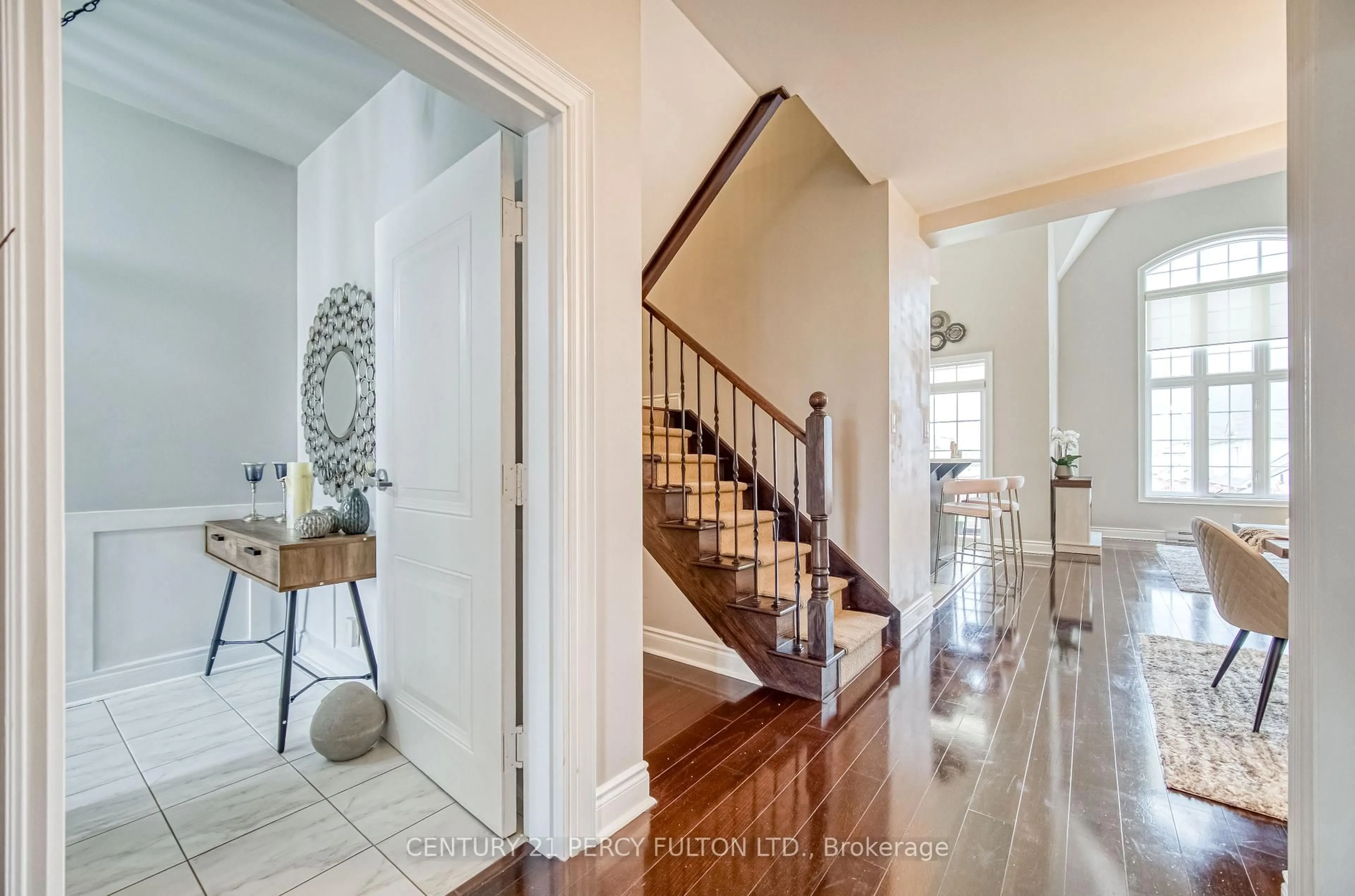 Indoor entryway for 48 Lovegrove Lane, Ajax Ontario L1S 0E7