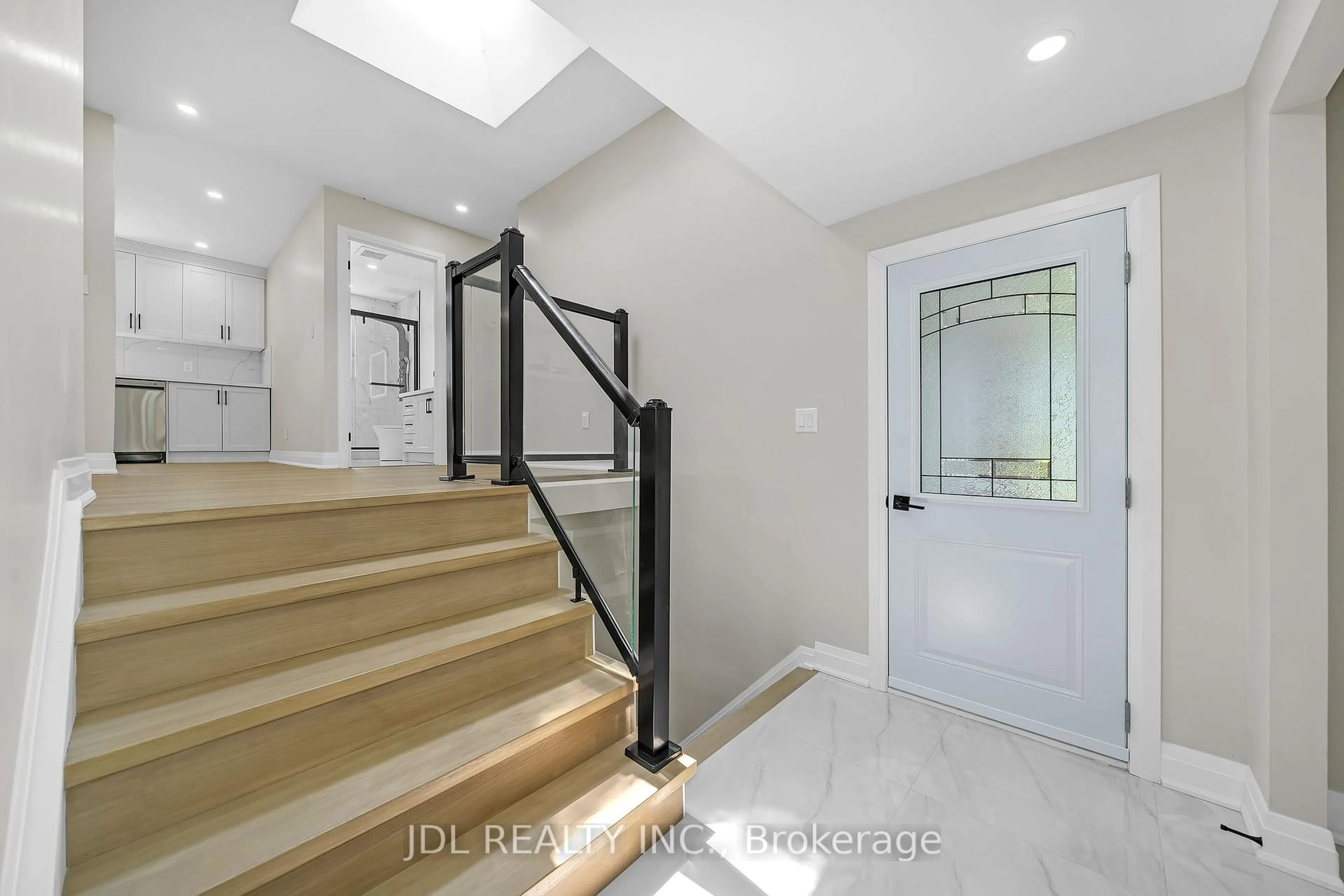 Unknown for 110 Michael Blvd, Whitby Ontario L1N 5V9