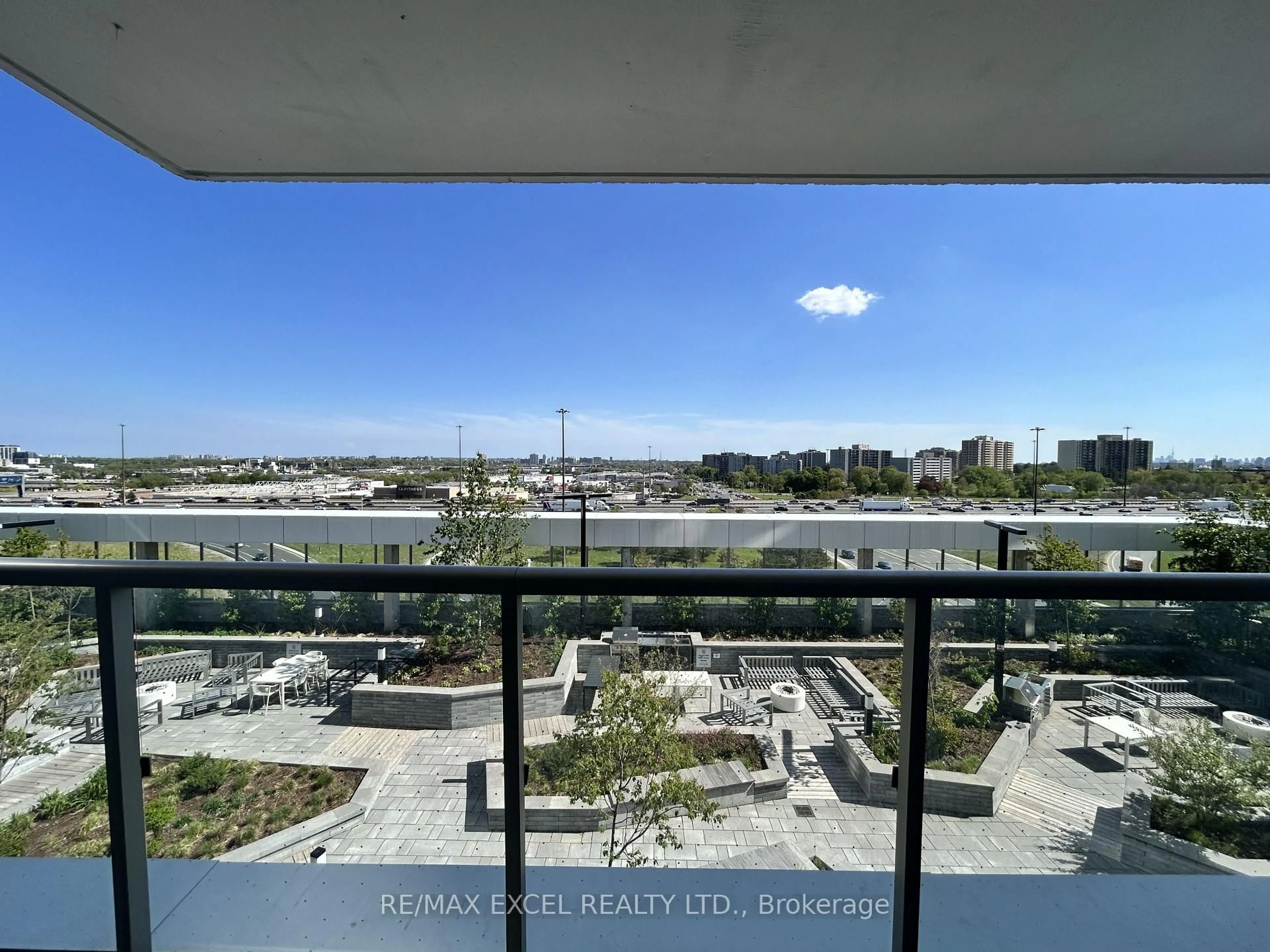 Balcony in the apartment, city buildings view from balcony for 2031 Kennedy Rd #925, Toronto Ontario M1T 0B8