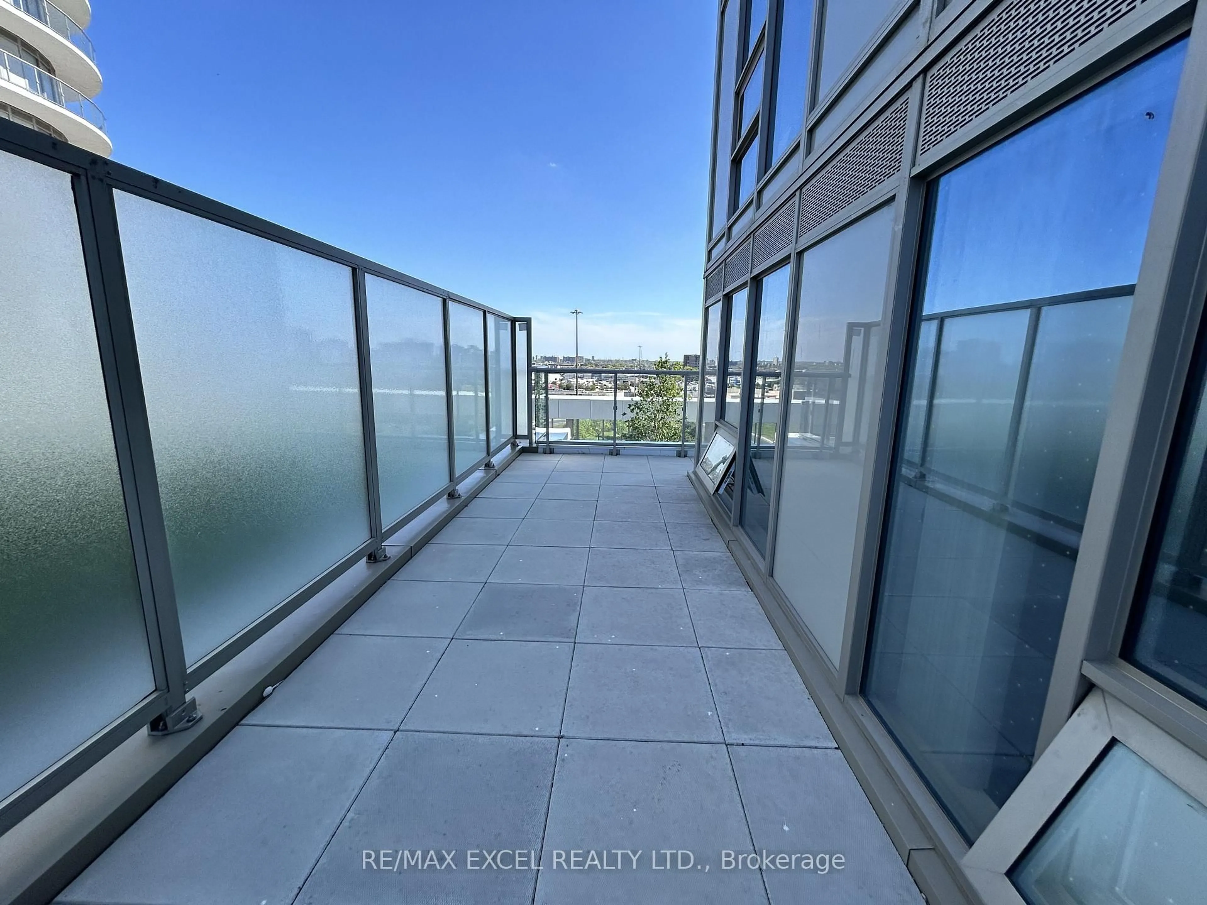 Balcony in the apartment, water/lake/river/ocean view for 2031 Kennedy Rd #925, Toronto Ontario M1T 0B8