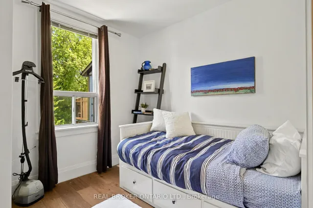 Additional property image - 143 Parkmount Rd Rd