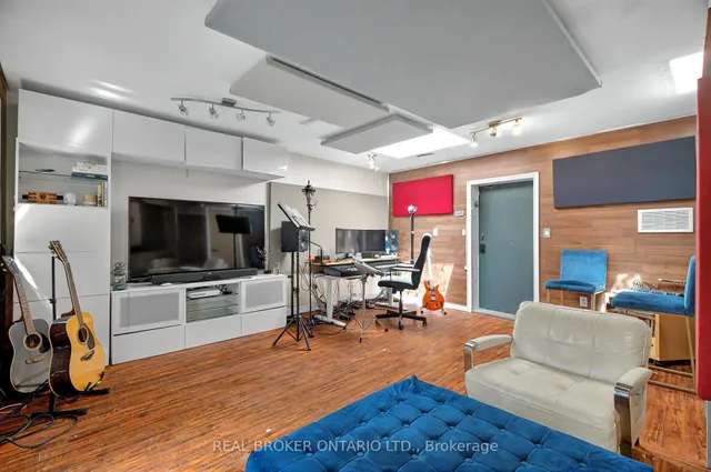 Additional property image - 143 Parkmount Rd Rd