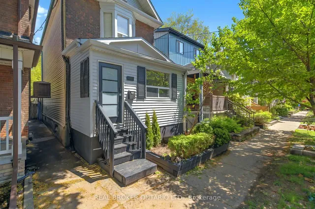 Additional property image - 143 Parkmount Rd Rd