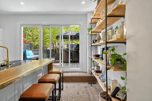 Additional property image - 143 Parkmount Rd Rd