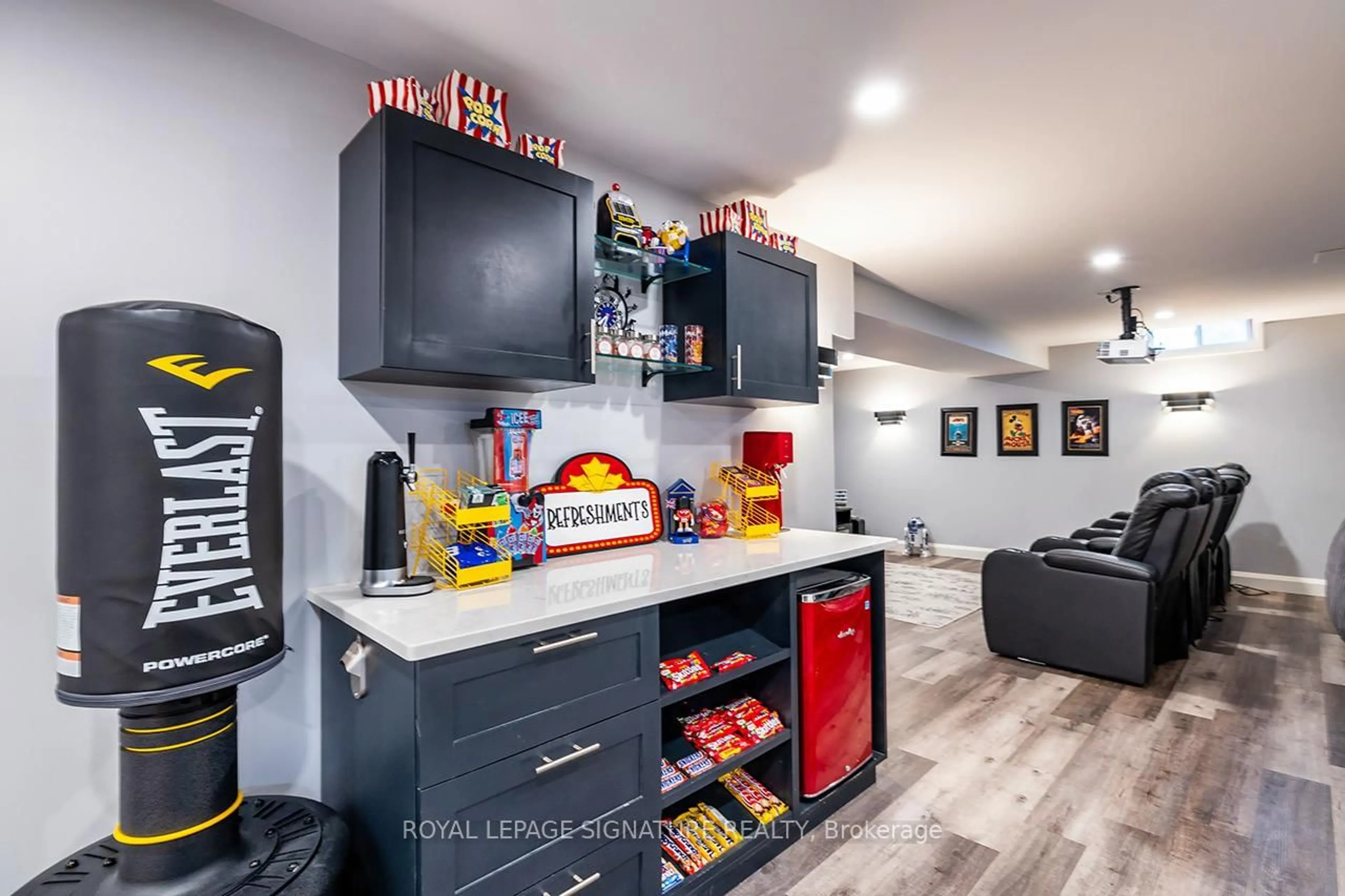 Open concept kitchen, unknown for 14 Richard Butler Dr, Whitby Ontario L0B 1A0