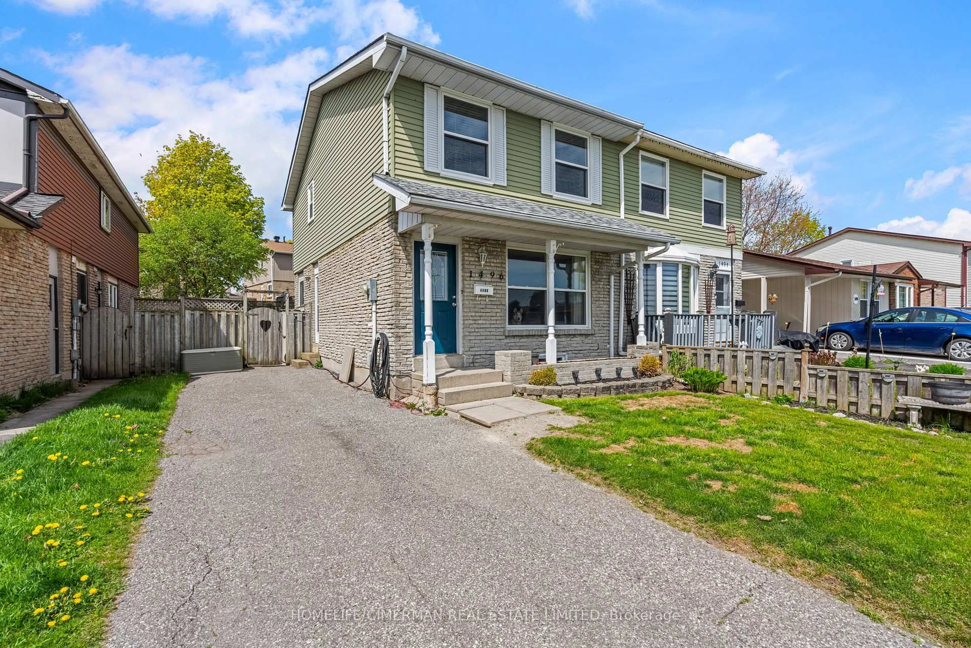 Home with vinyl exterior material, street for 1496 Cedar St, Oshawa Ontario L1J 5Z8
