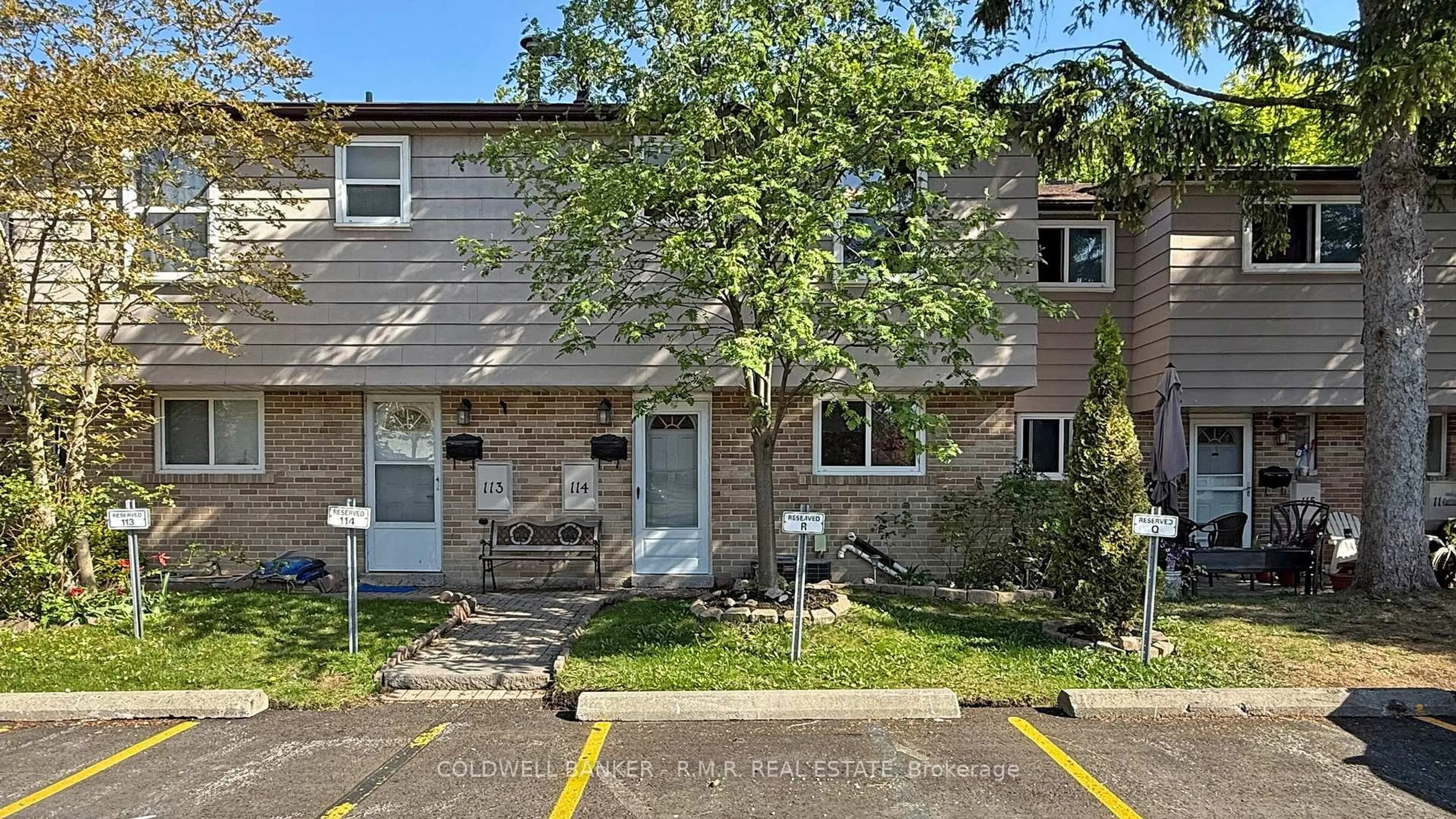 Unknown for 925 Bayly St #114, Pickering Ontario L1W 1L4