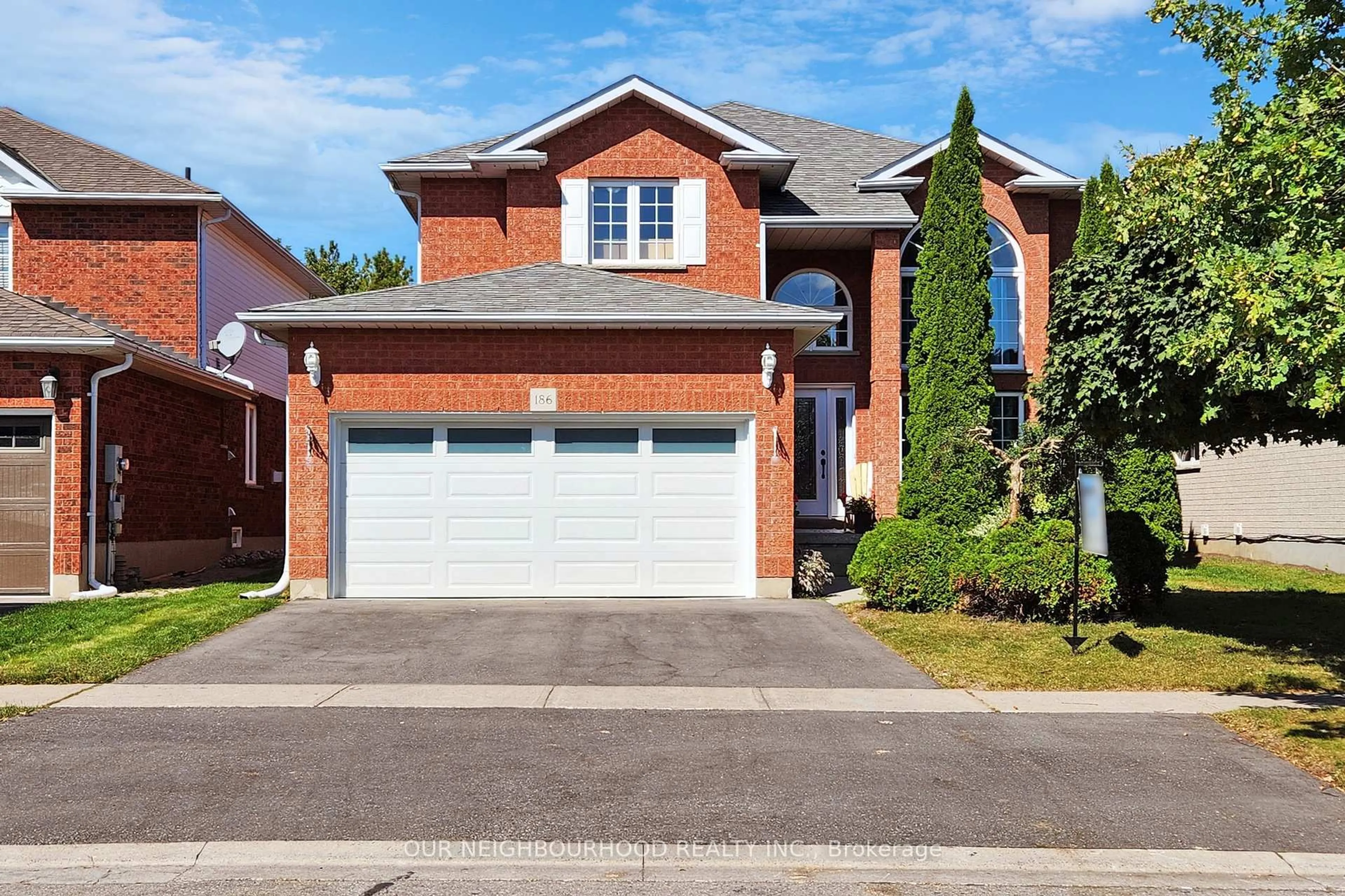 Home with brick exterior material, street for 186 Ryerson Cres, Oshawa Ontario L1G 8A8