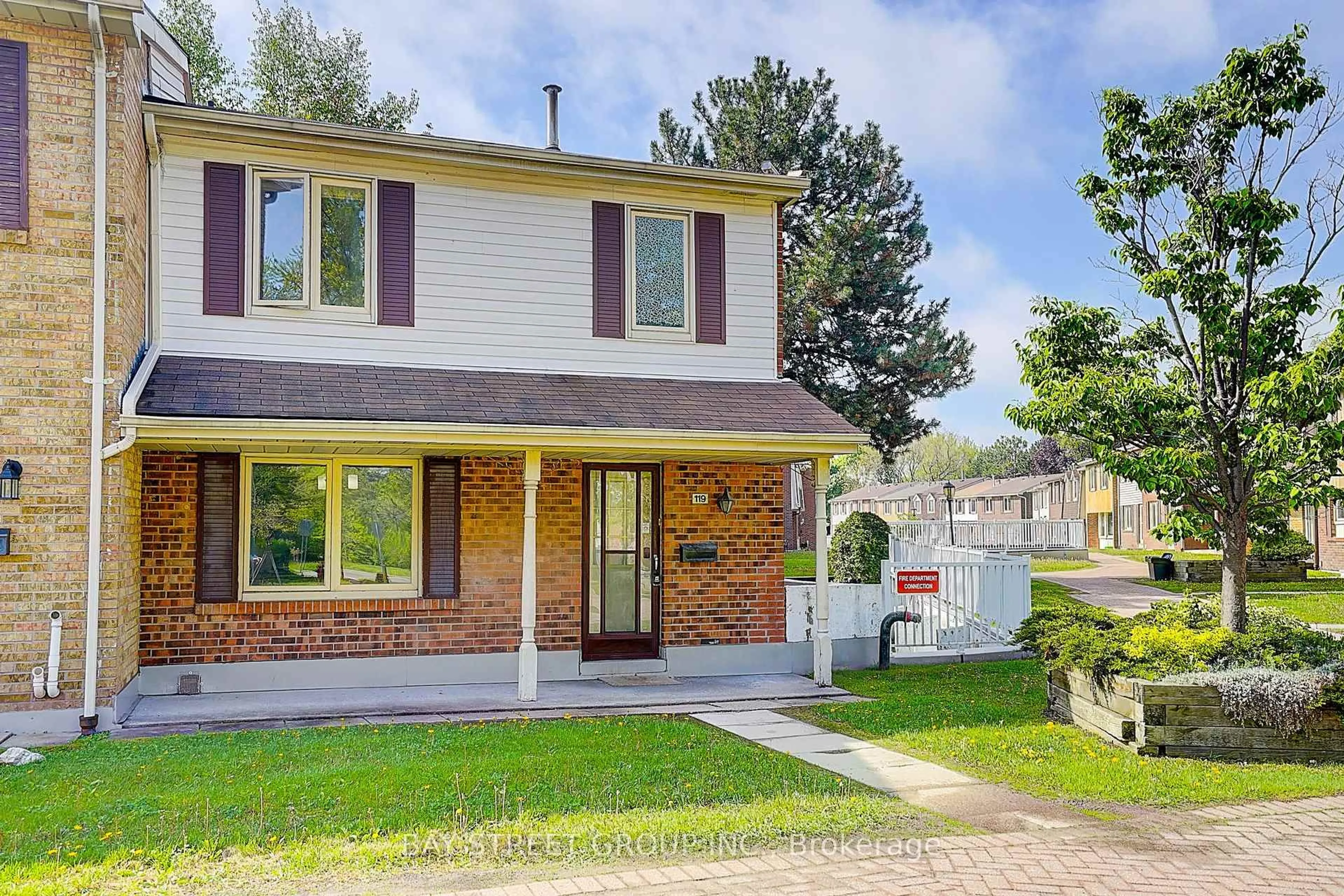 Home with brick exterior material, street for 270 Timberbank Blvd #119, Toronto Ontario M1W 2M1