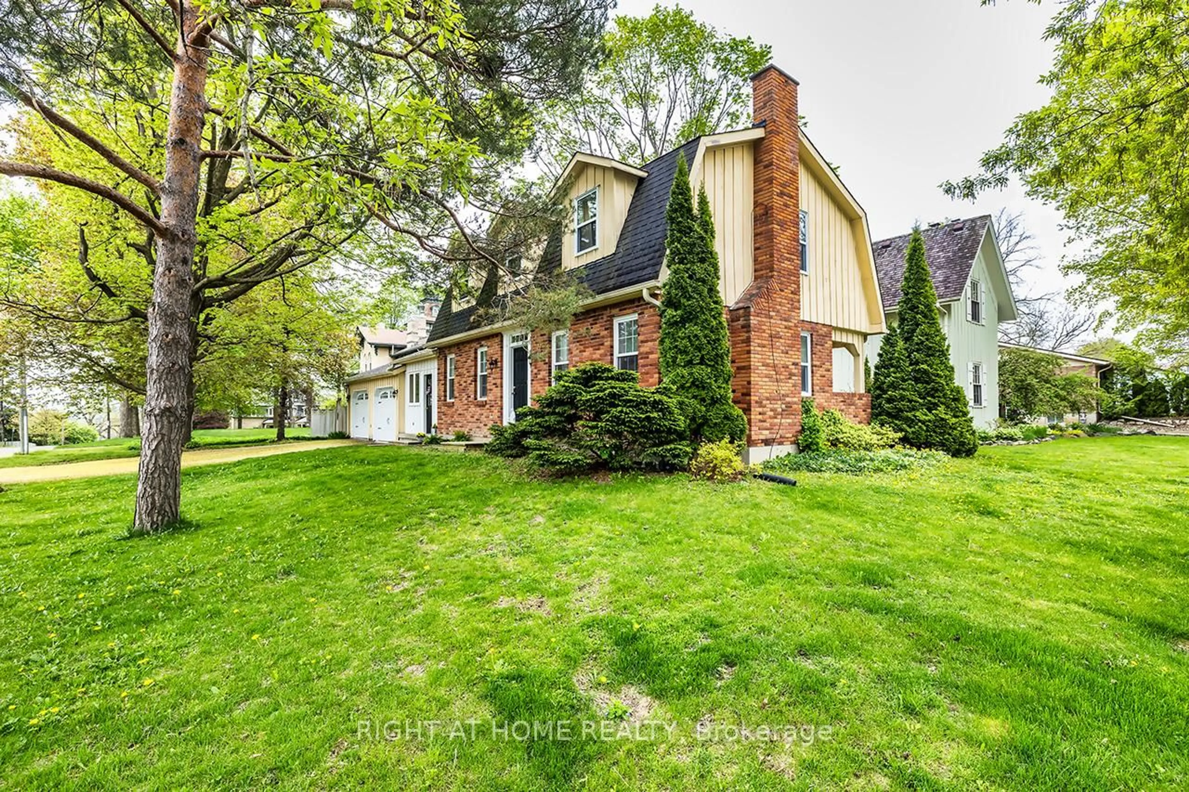 Home with brick exterior material, street for 400 McDonald St, Scugog Ontario L9L 1L7