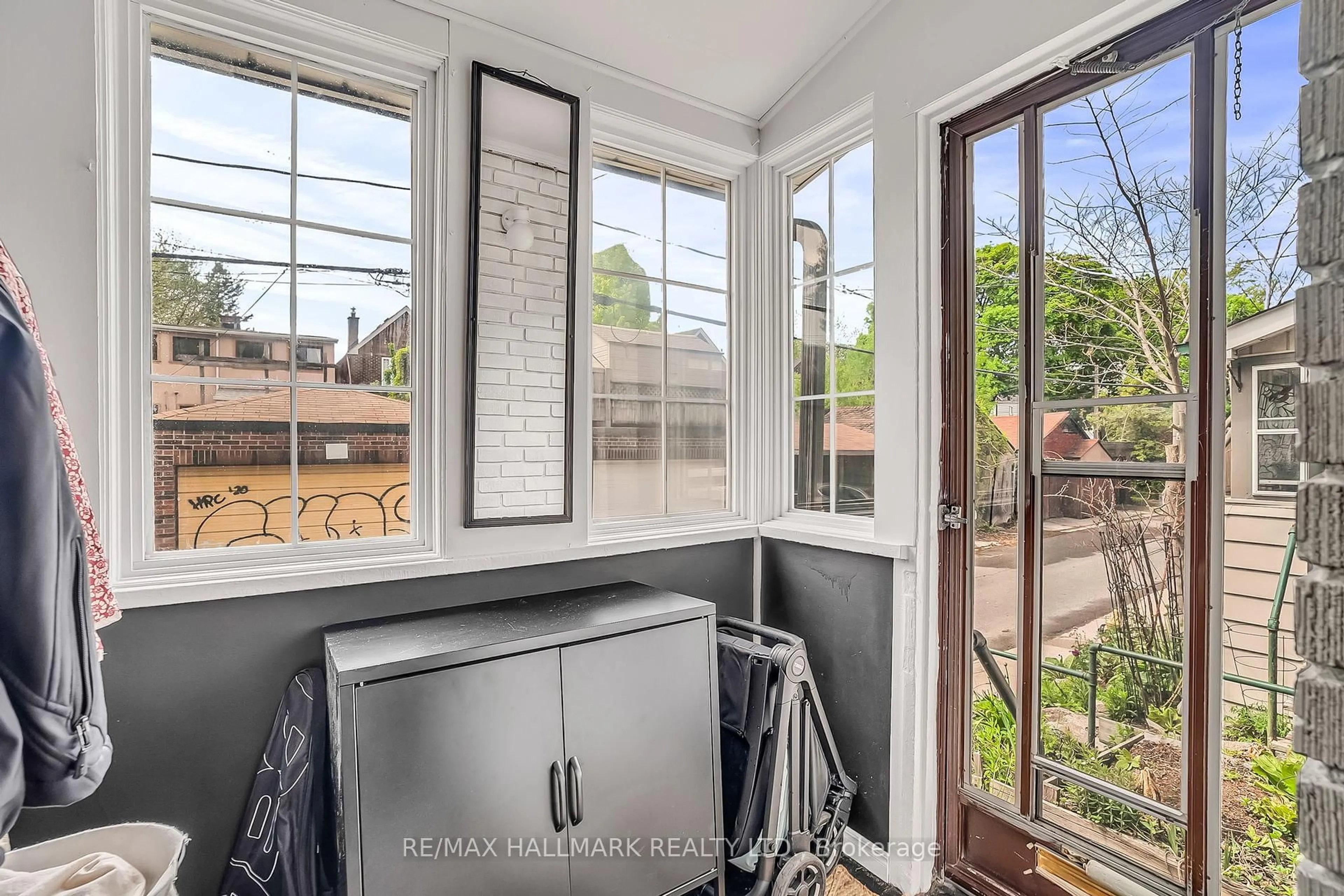 Laundry room for 1043 Craven Rd, Toronto Ontario M4J 4V7