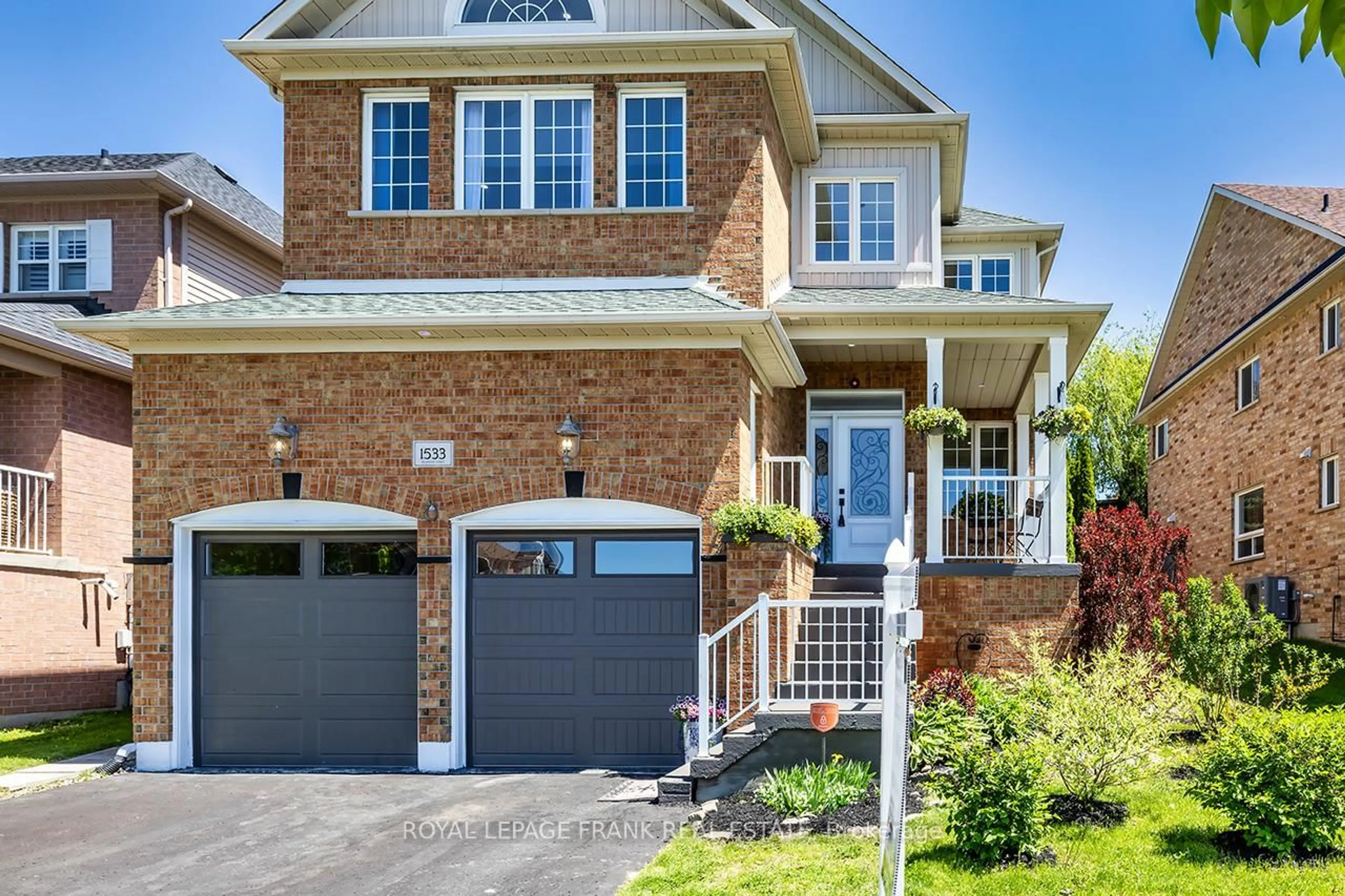 Home with brick exterior material, street for 1533 CLEARBROOK Dr, Oshawa Ontario L1K 2P6