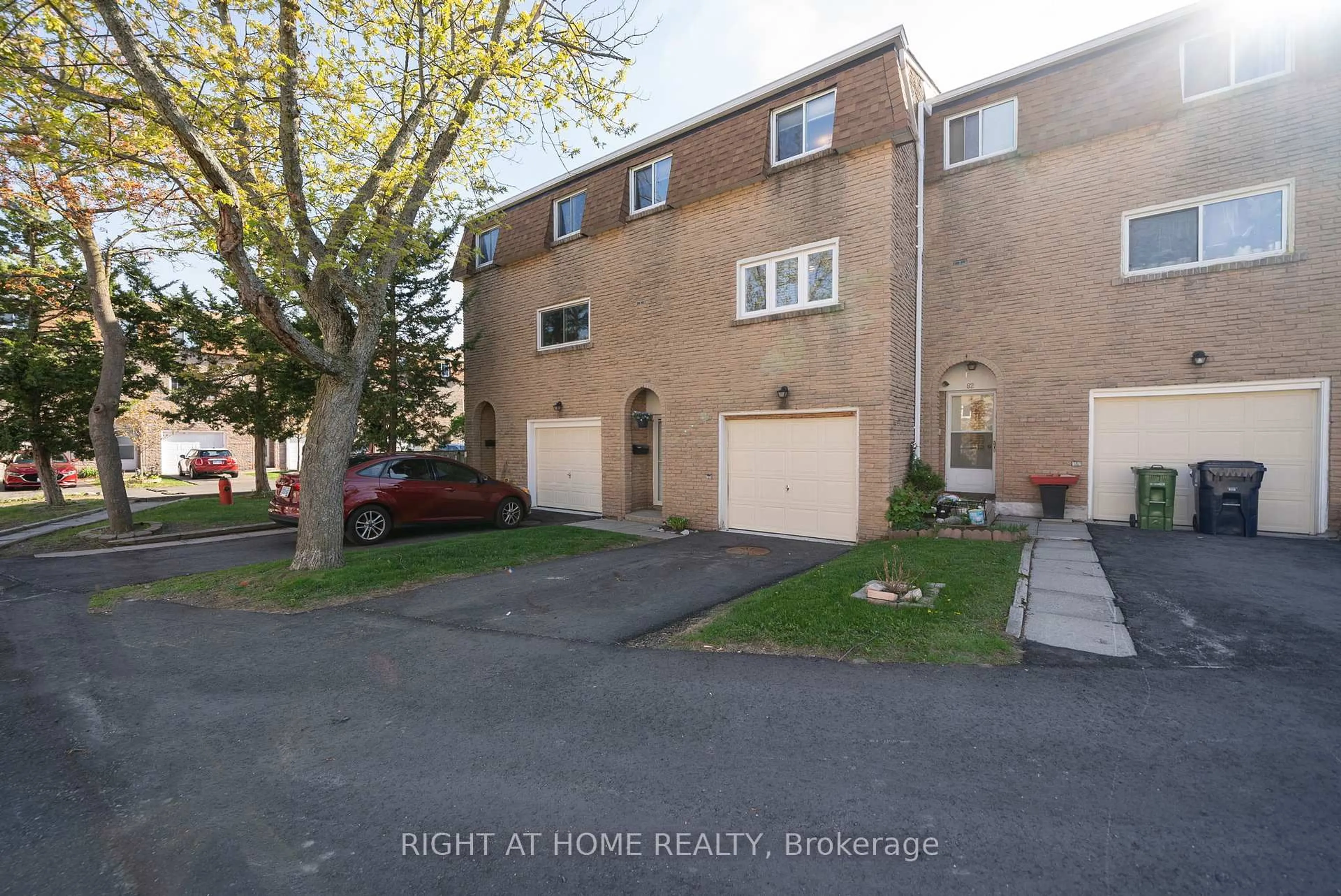 Unknown for 121 Centennial Rd #81, Toronto Ontario M1C 1Z7