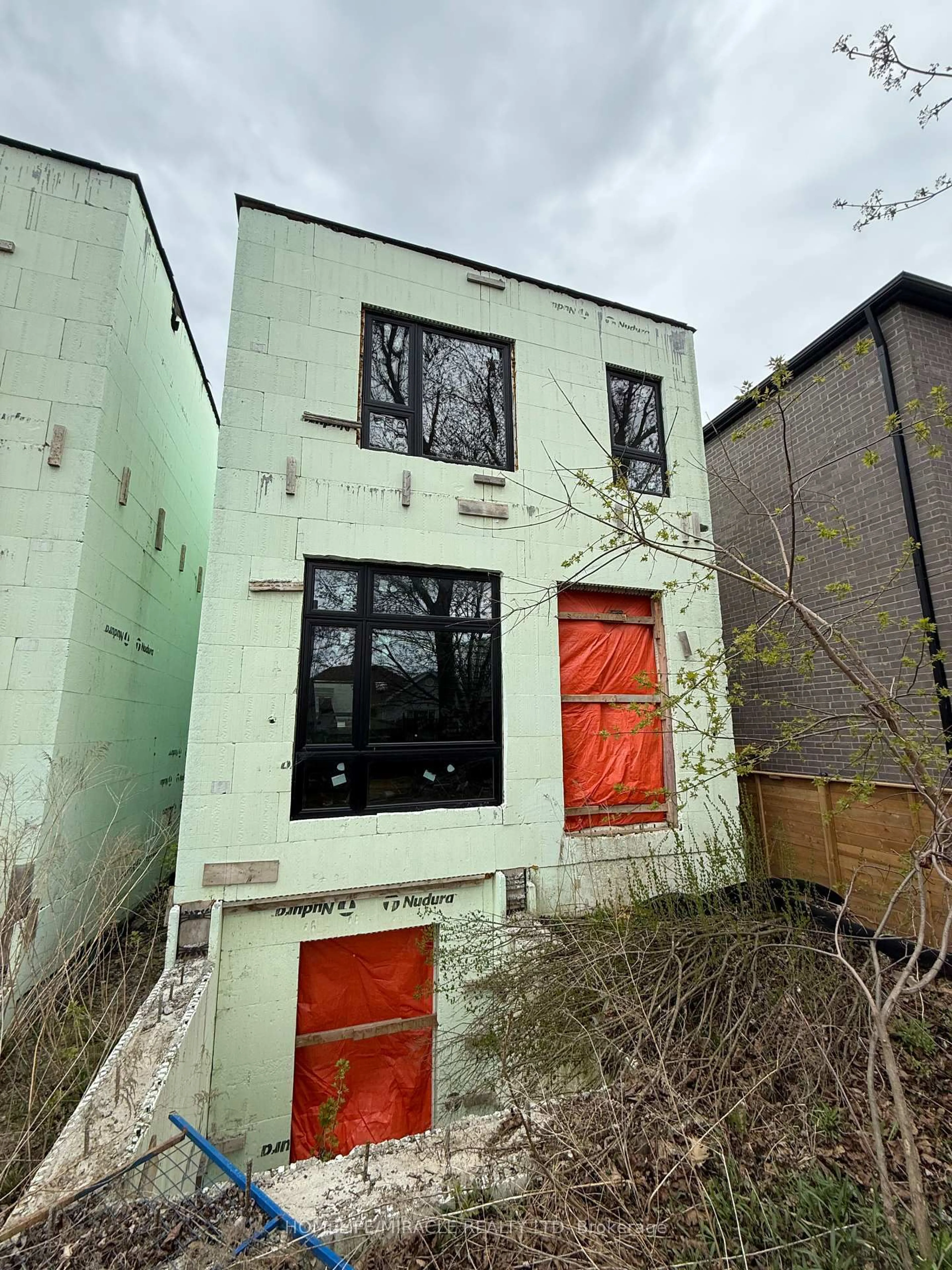 Unknown for 42 August Ave, Toronto Ontario M1L 3M9