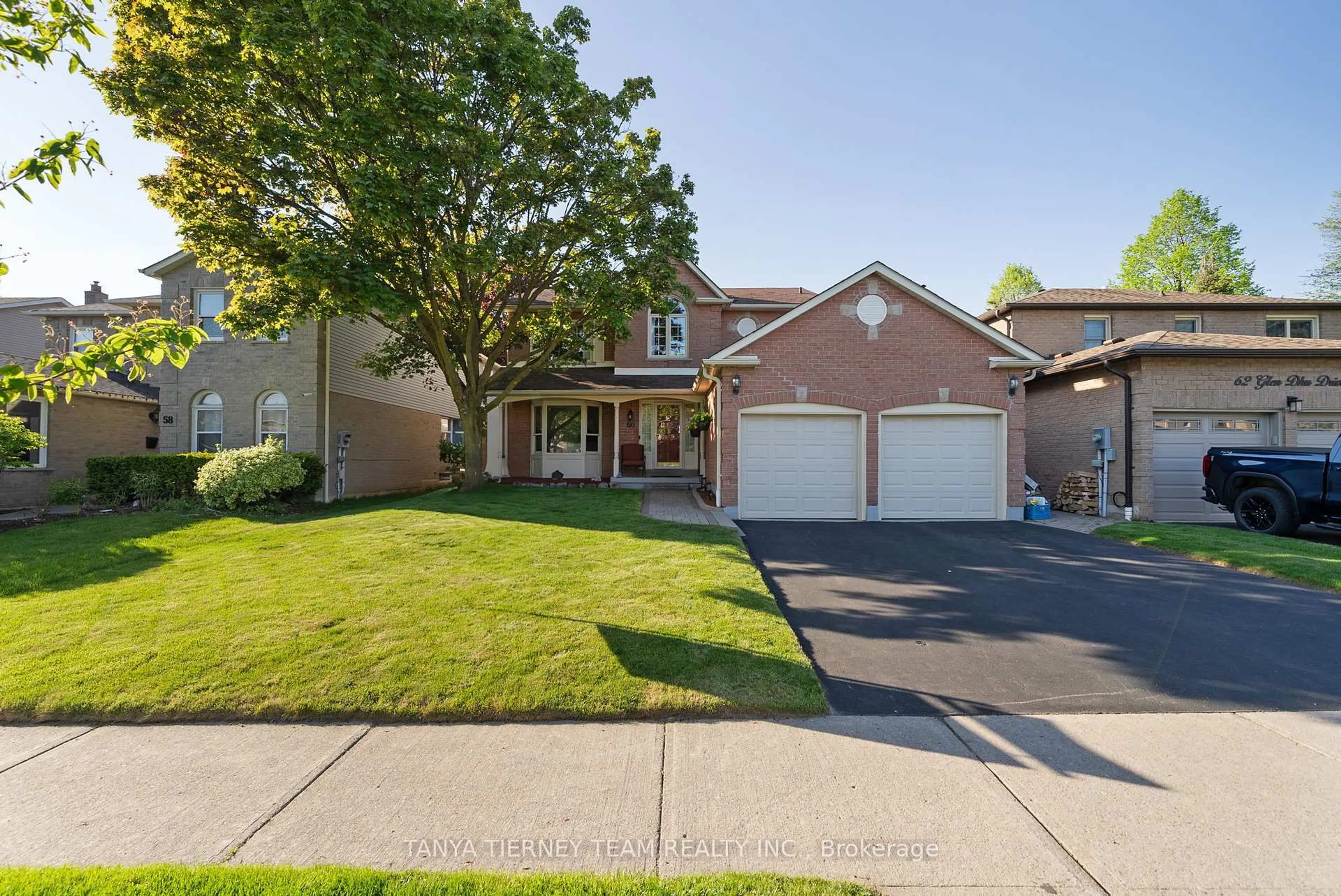 Unknown for 60 Glen Dhu Dr, Whitby Ontario L1R 1K4