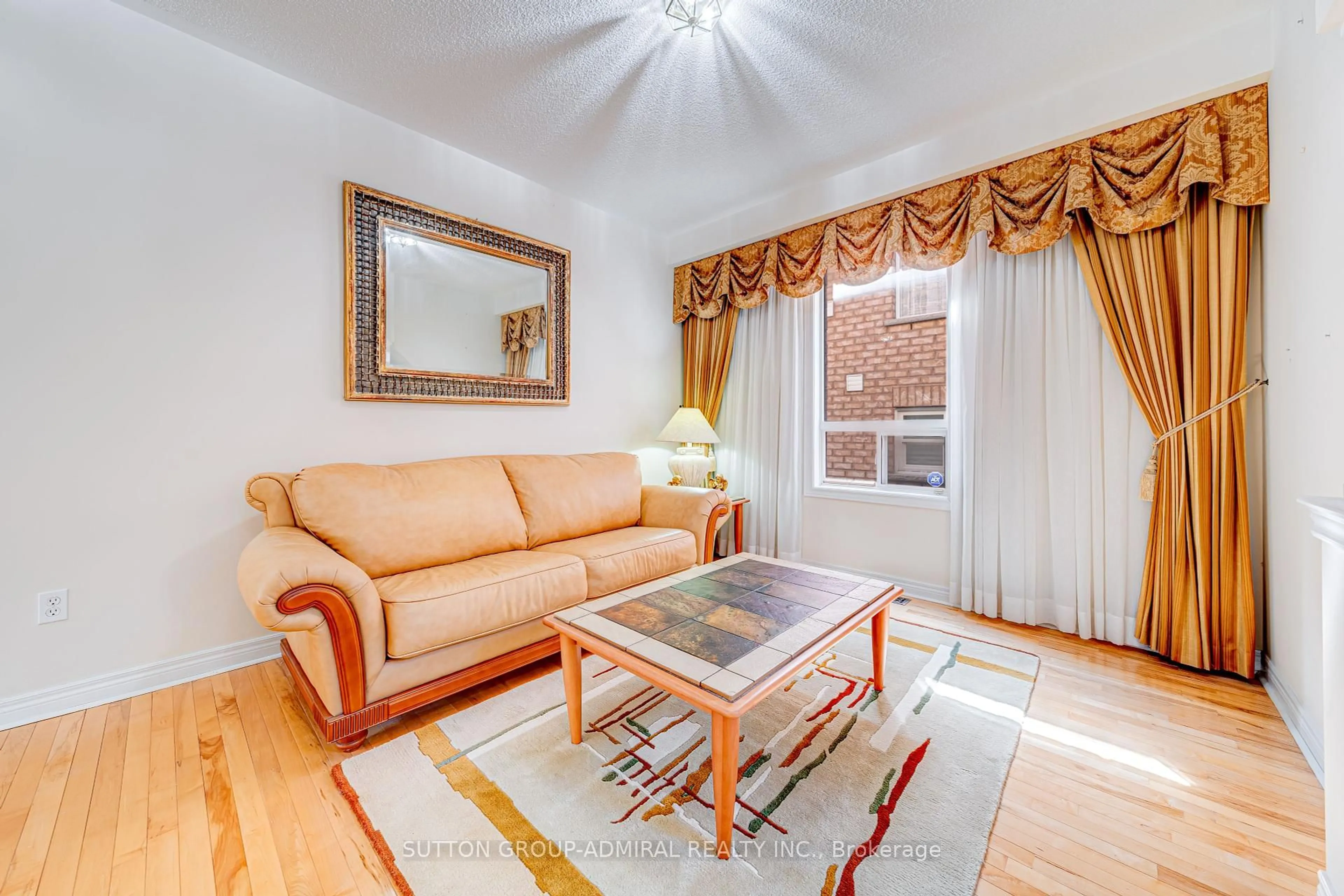 Living room with furniture, unknown for 31 Acara Crt, Toronto Ontario M1T 3W9