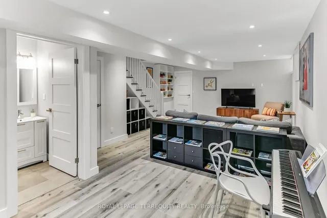 Additional property image - 153 Linsmore Cres