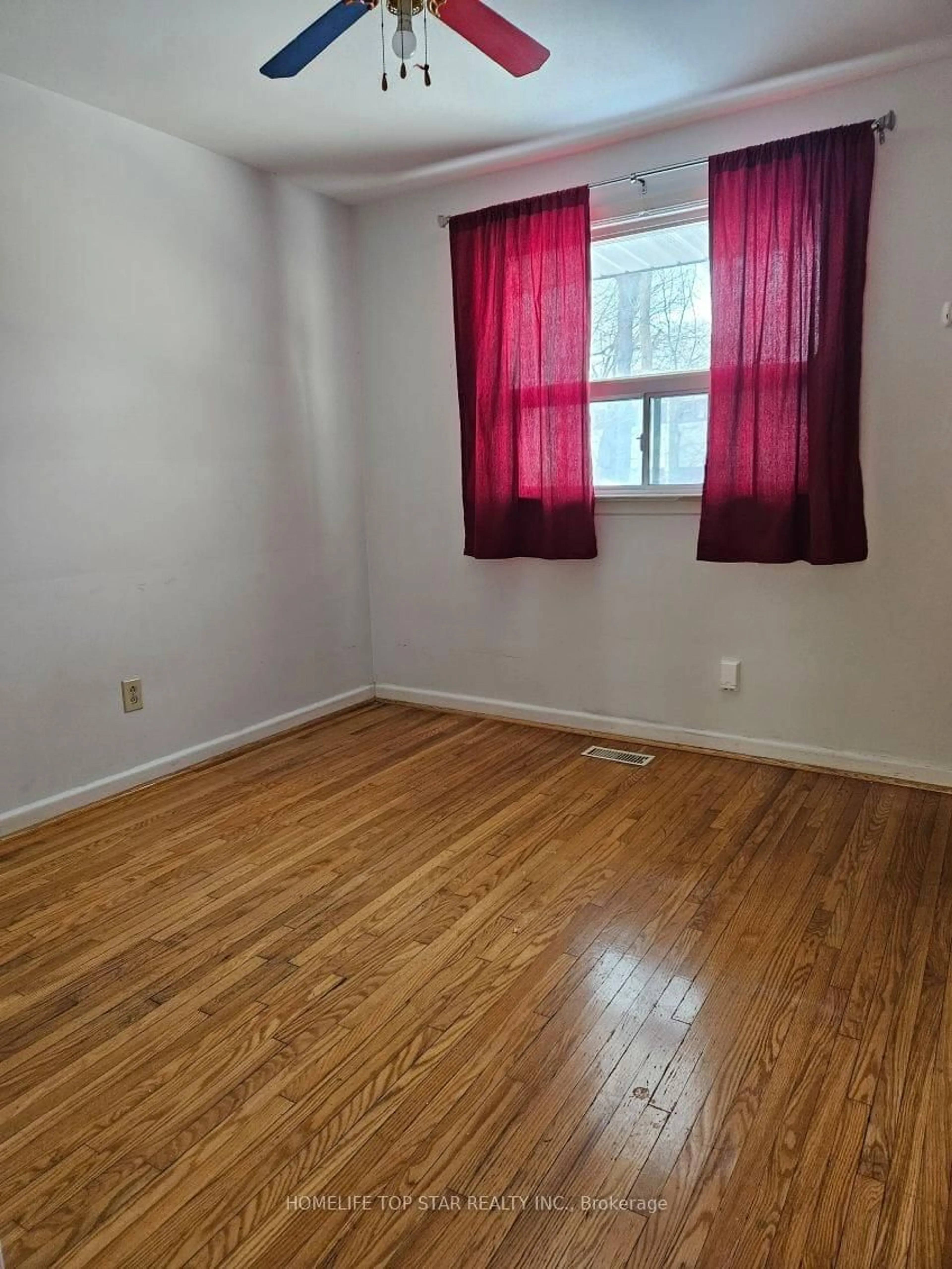 A pic of a room for 20 Cicerella Cres, Toronto Ontario M1K 5B5
