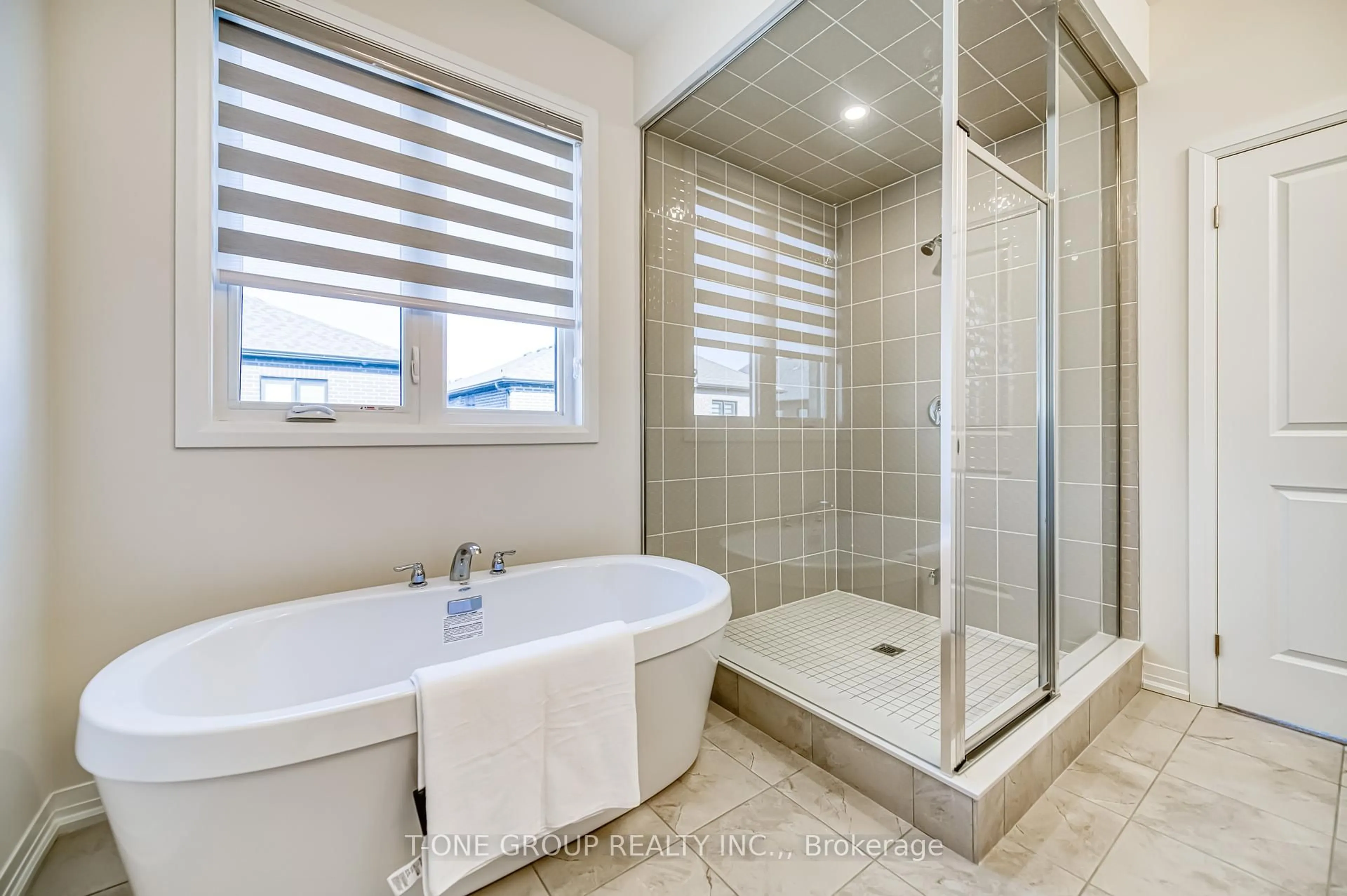 Contemporary bathroom, ceramic/tile floor for 1045 Pisces Tr, Pickering Ontario L1X 0P7