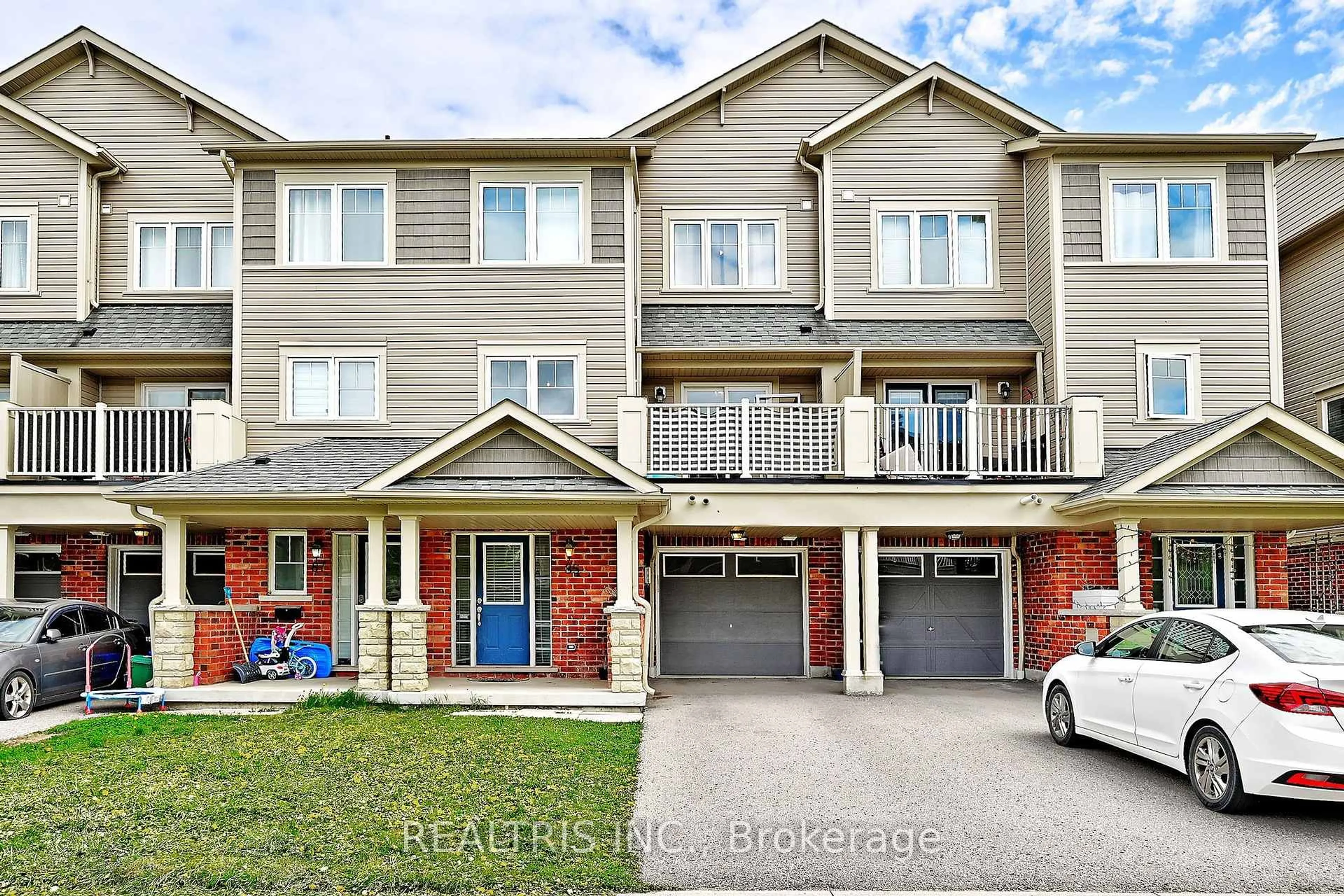 Home with brick exterior material, street for 85 Tabaret Cres, Oshawa Ontario L1L 0G5