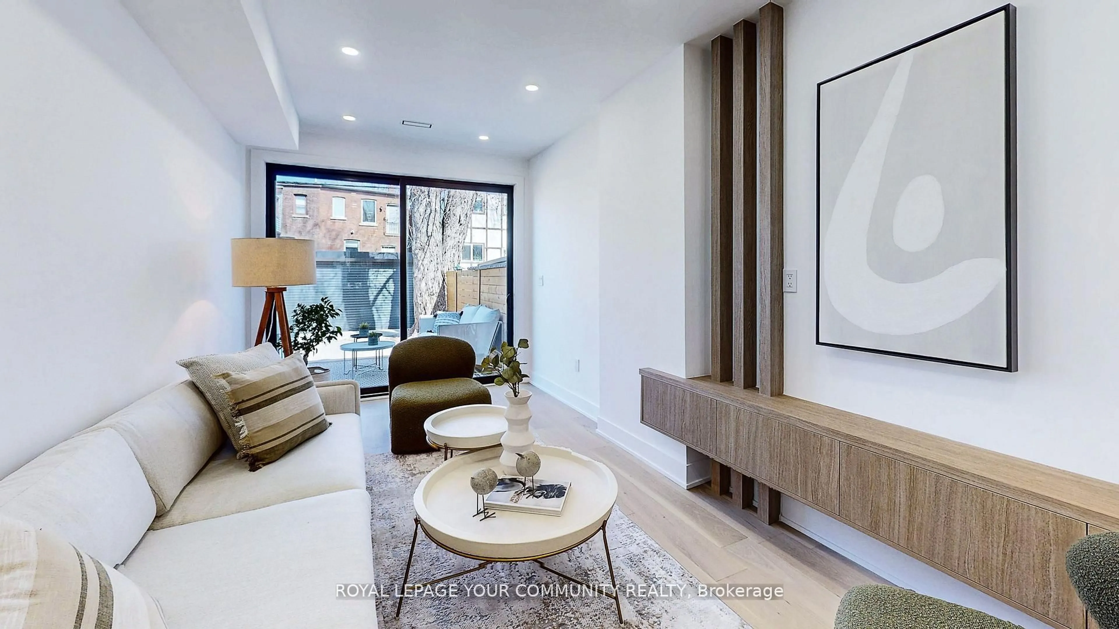 Living room with furniture, unknown for 32 Endean Ave, Toronto Ontario M4M 1W6