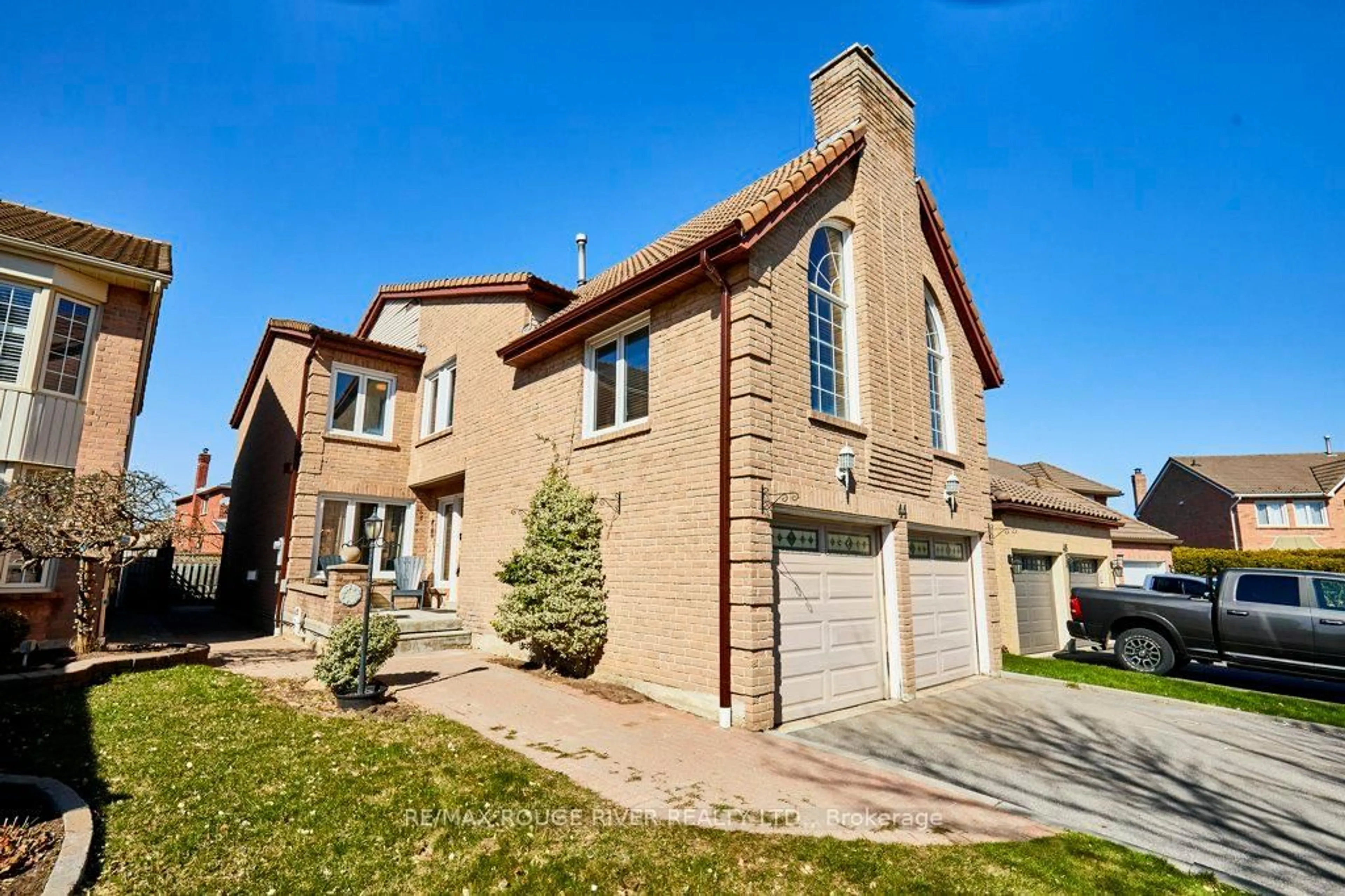 Home with brick exterior material, street for 44 Carlisle Cres, Toronto Ontario M1B 4X5