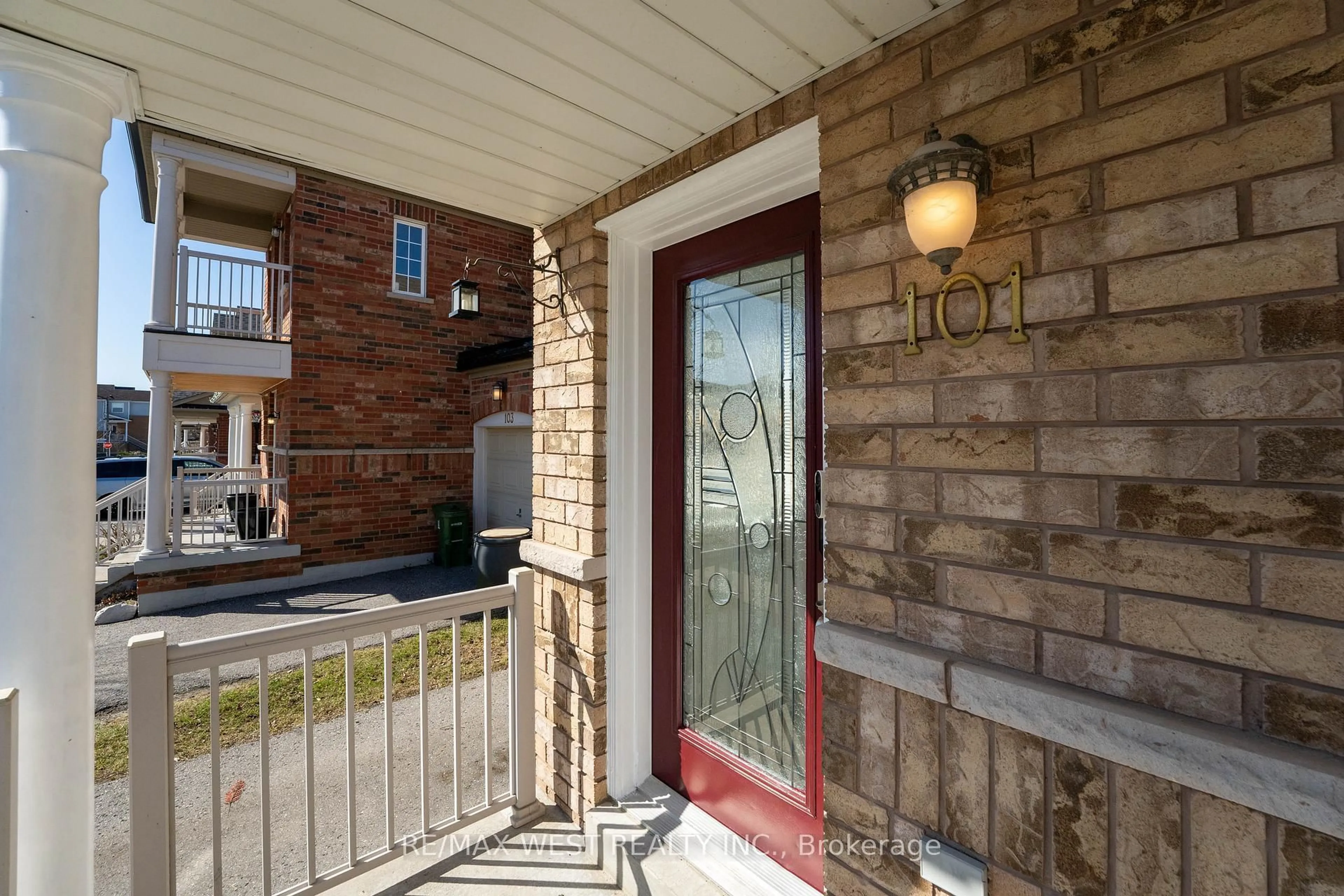 Indoor entryway for 101 Vessel Cres, Toronto Ontario M1C 5K5