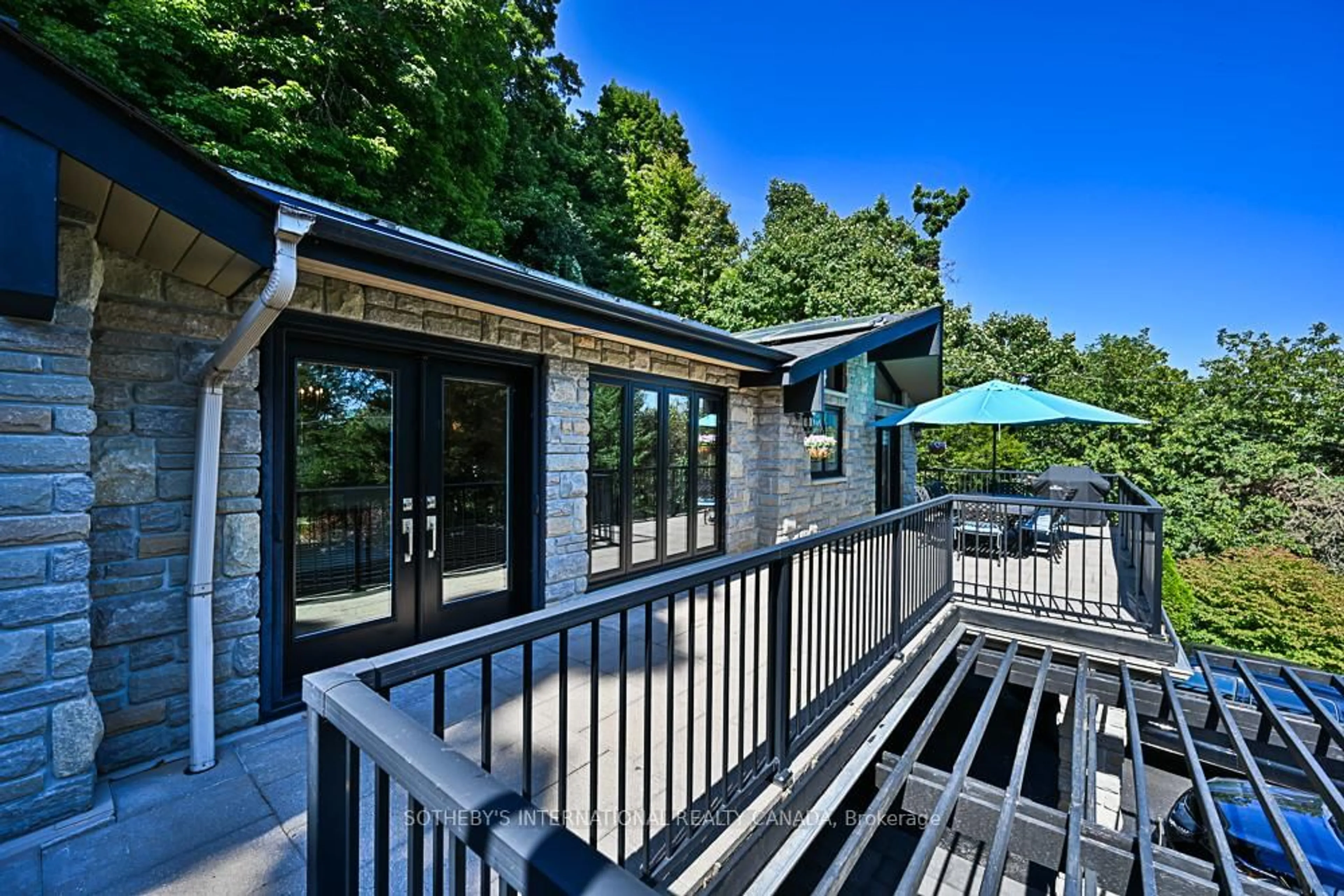 Unknown for 41 MeadowCliffe Dr, Toronto Ontario M1M 2X8