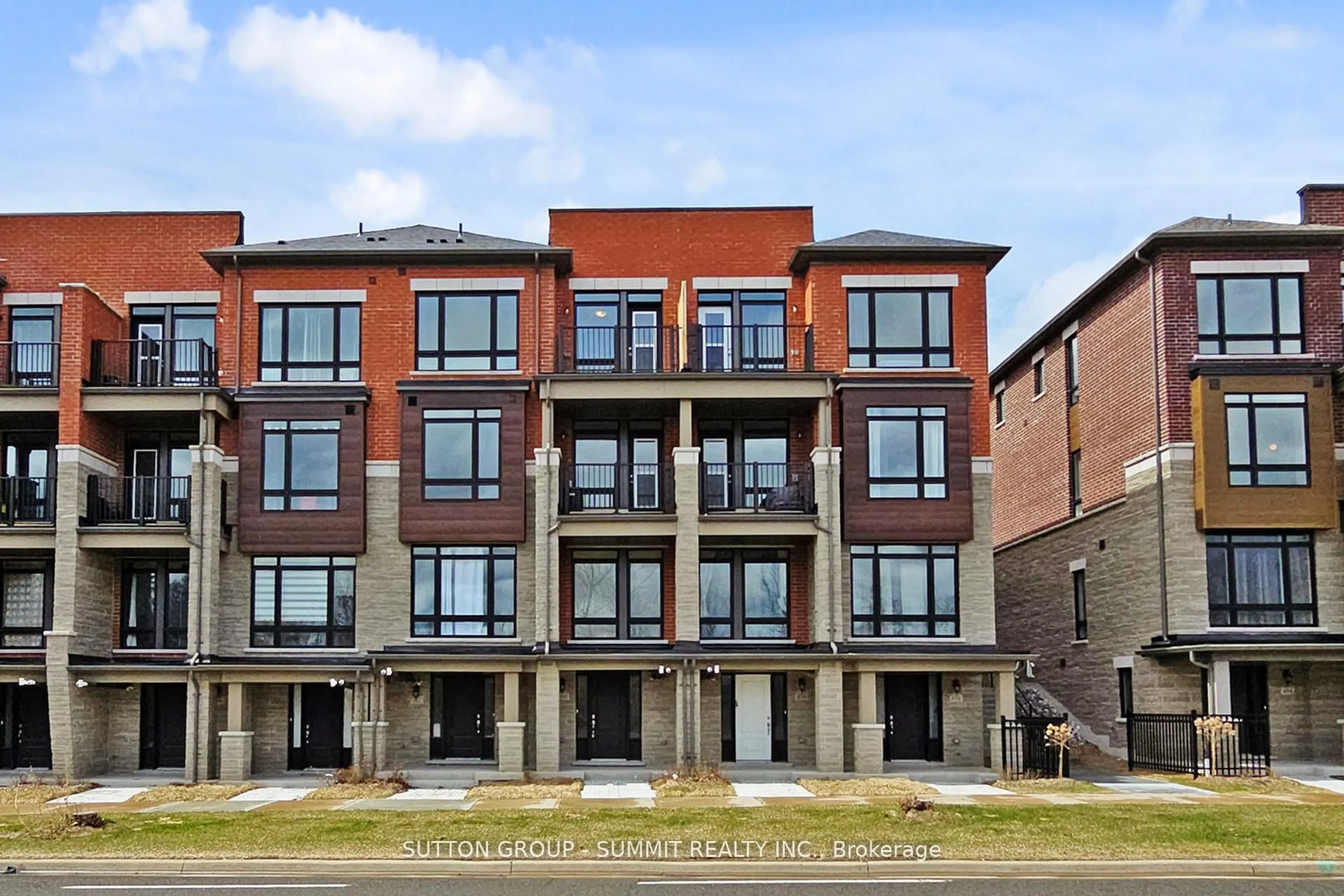 Home with brick exterior material, building for 460 SALEM Rd, Ajax Ontario L1S 0G9