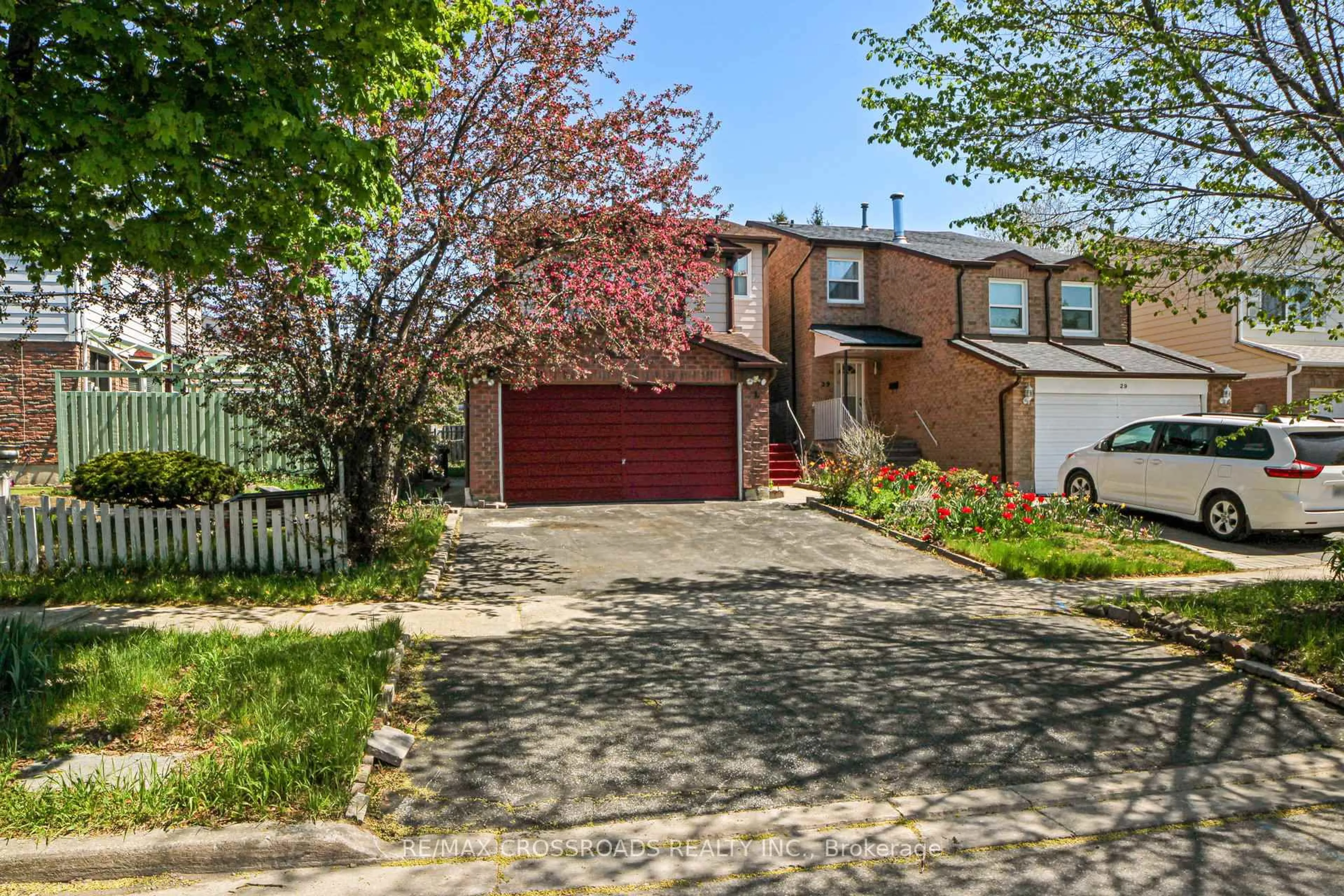 Unknown for 31 Tambrook Dr, Toronto Ontario M1W 3L8
