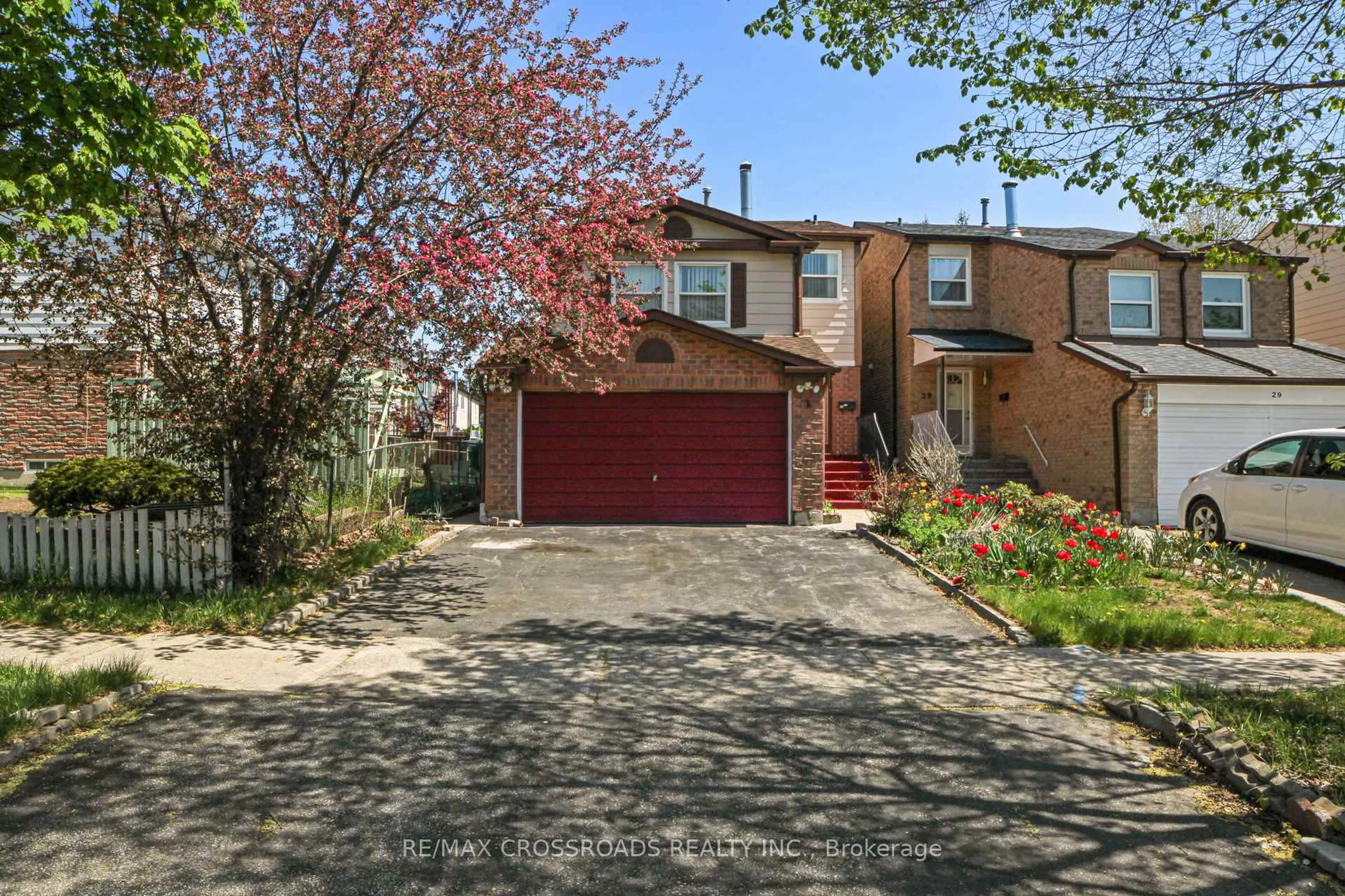 Unknown for 31 Tambrook Dr, Toronto Ontario M1W 3L8