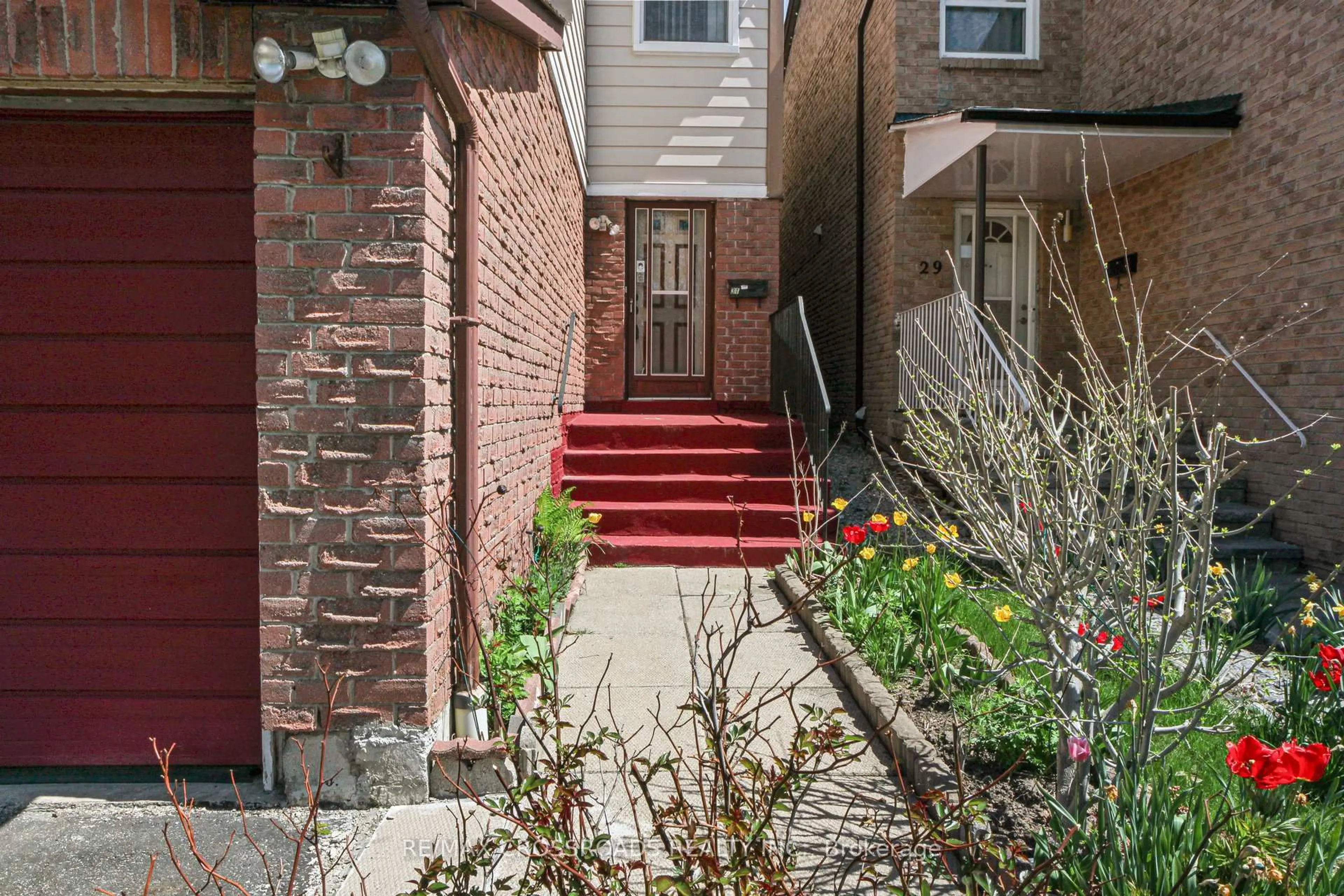 Unknown for 31 Tambrook Dr, Toronto Ontario M1W 3L8
