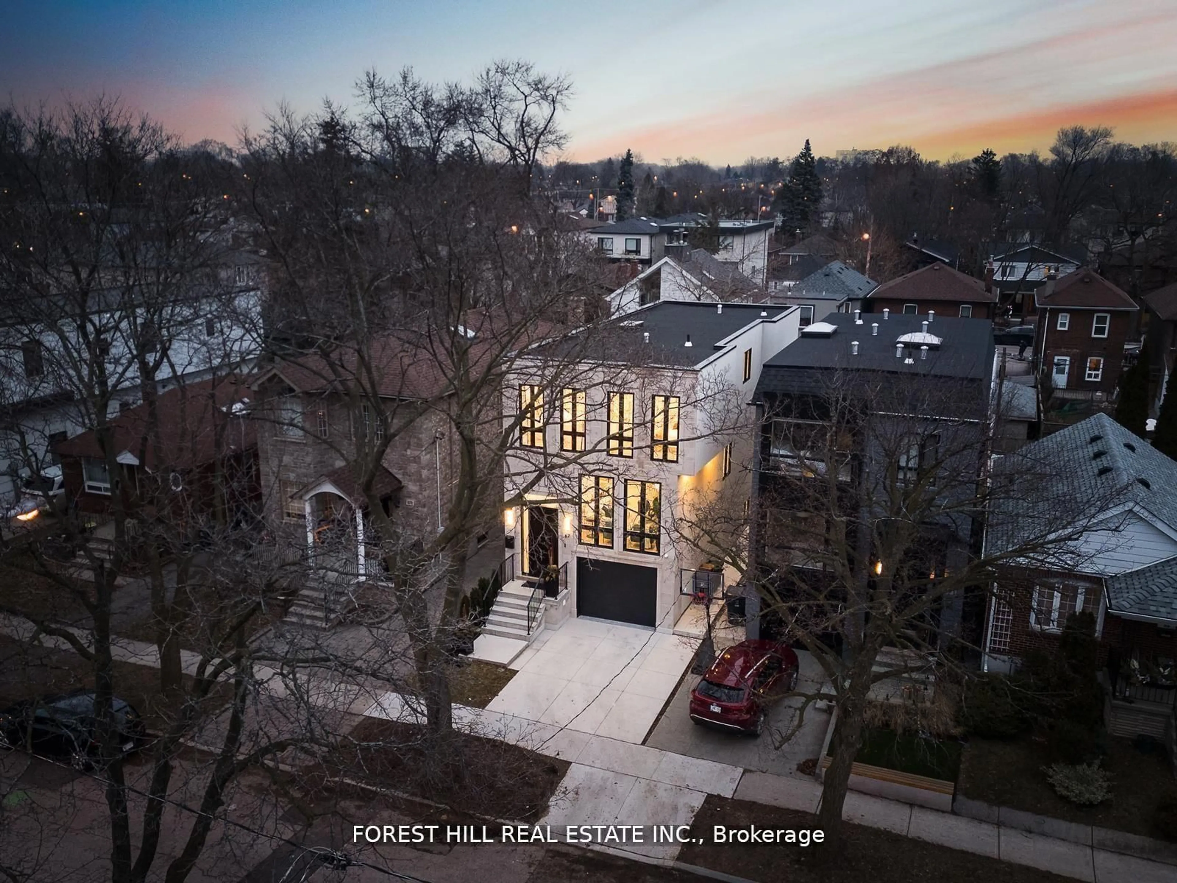 A pic from outside/outdoor area/front of a property/back of a property/a pic from drone, unknown for 67 Lesmount Ave, Toronto Ontario M4J 3V7