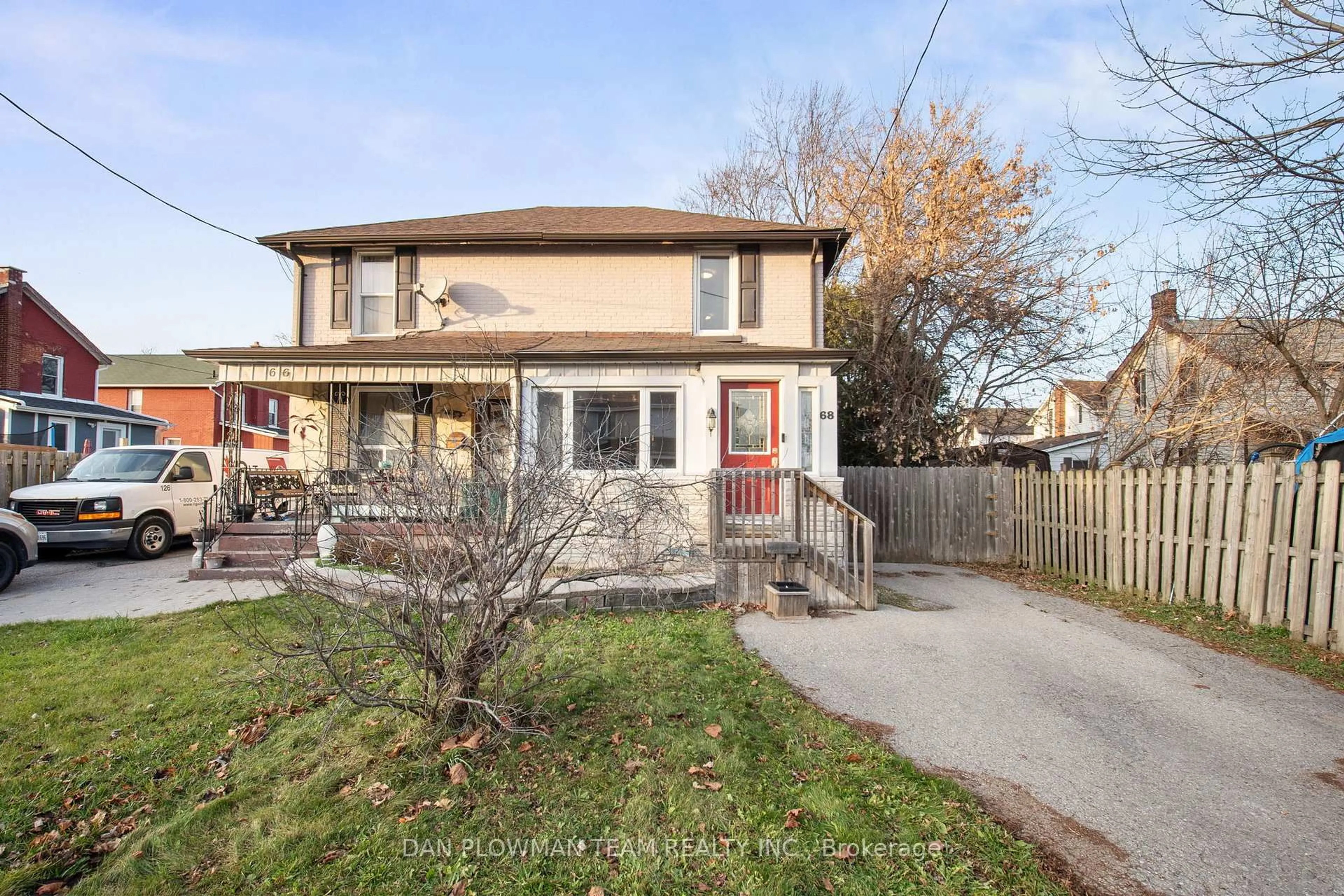 Unknown for 68 Third Ave, Oshawa Ontario L1H 3A5