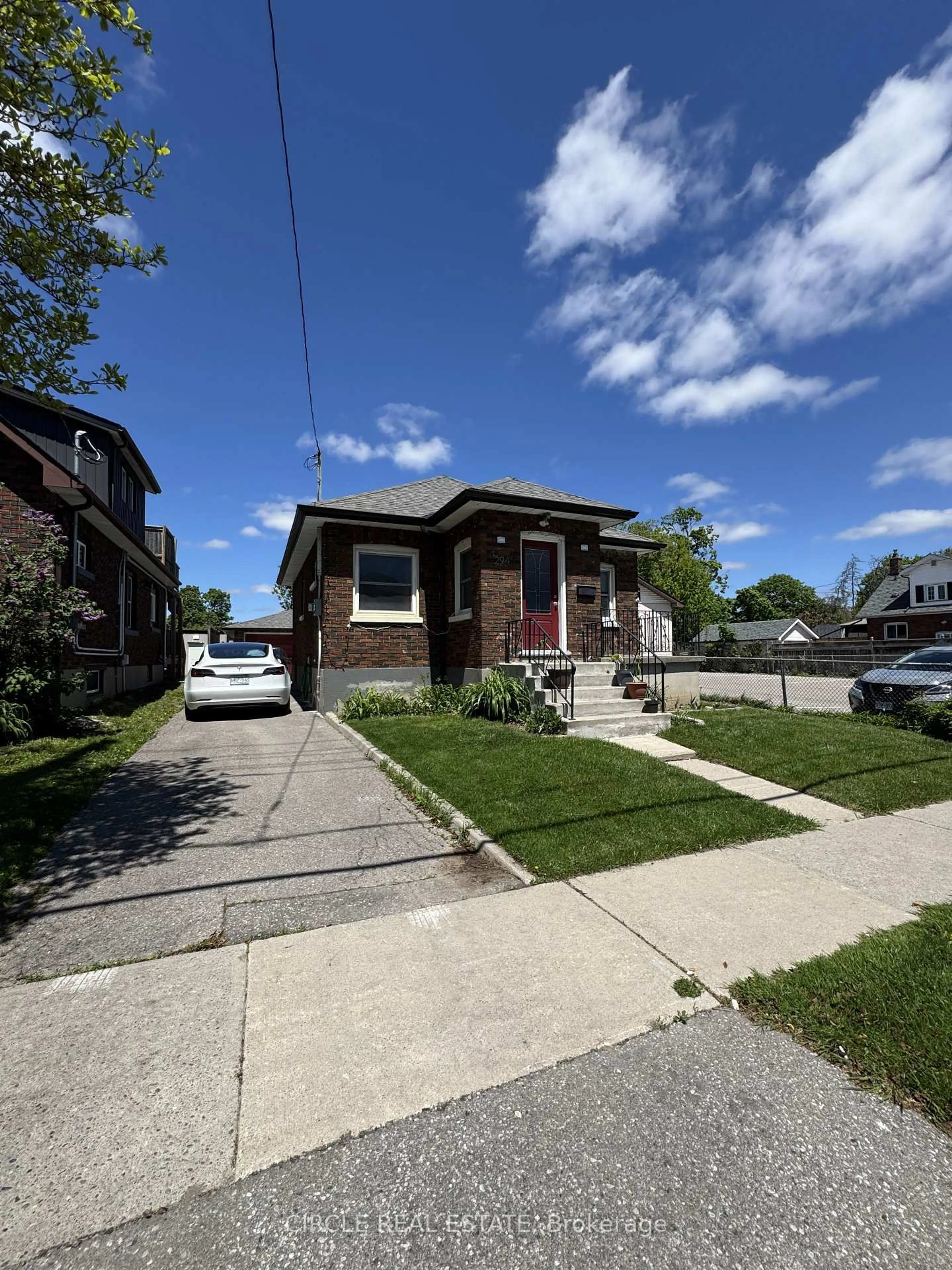 Home with brick exterior material, street for 294 Eulalie Ave, Oshawa Ontario L1H 2B7