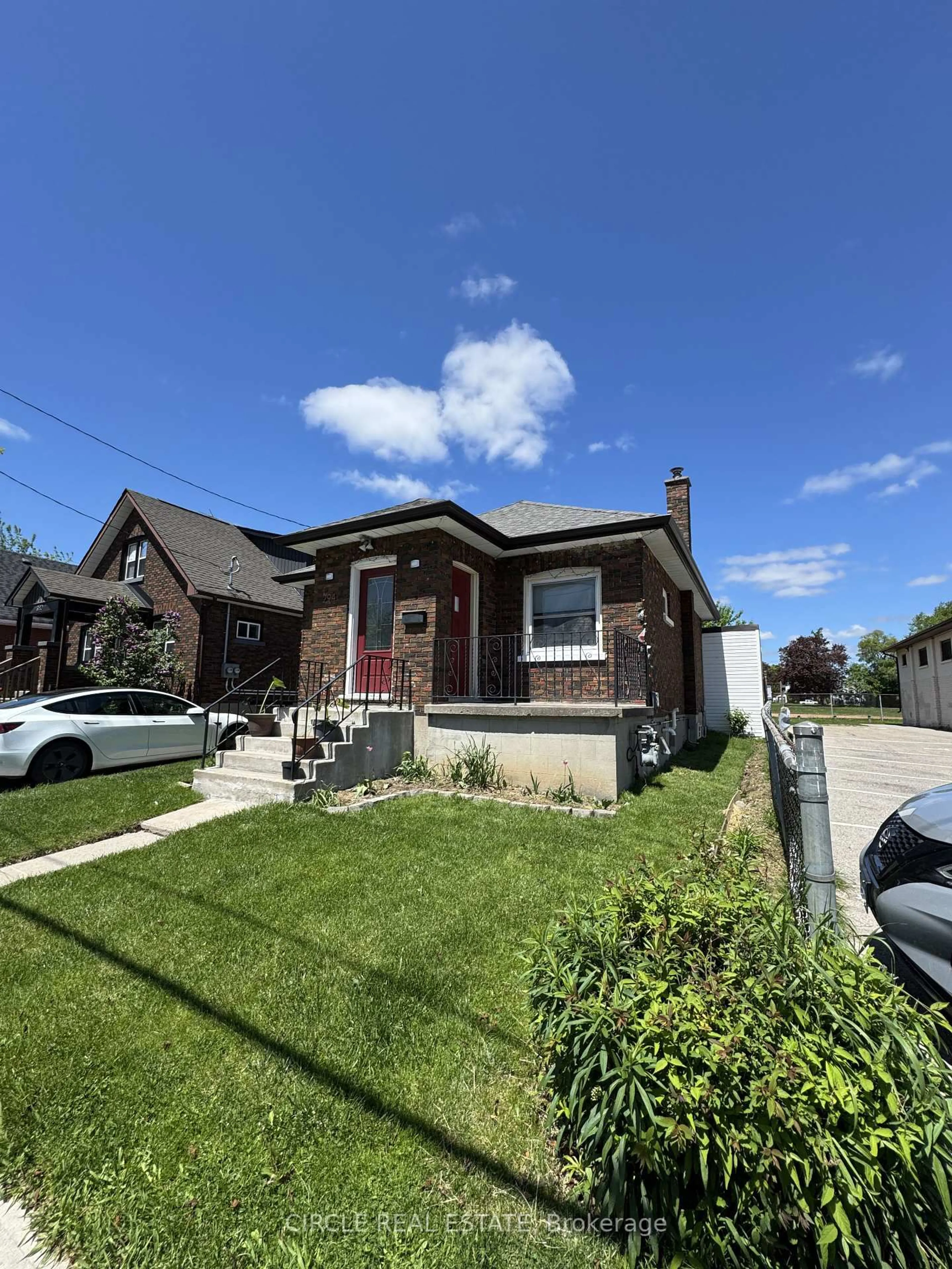 Home with brick exterior material, street for 294 Eulalie Ave, Oshawa Ontario L1H 2B7