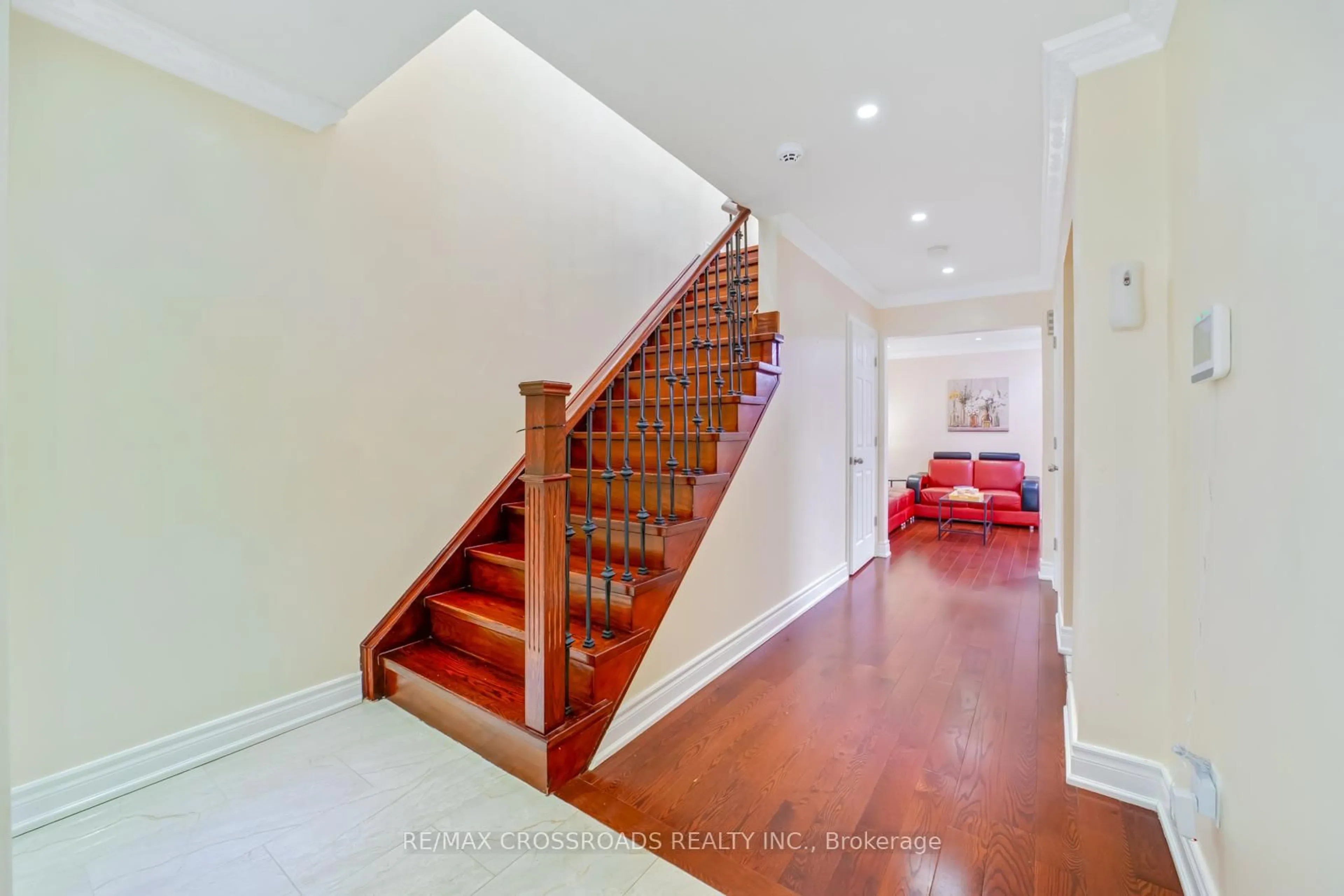 Stairs for 146 Quantrell Tr, Toronto Ontario M1B 1L8