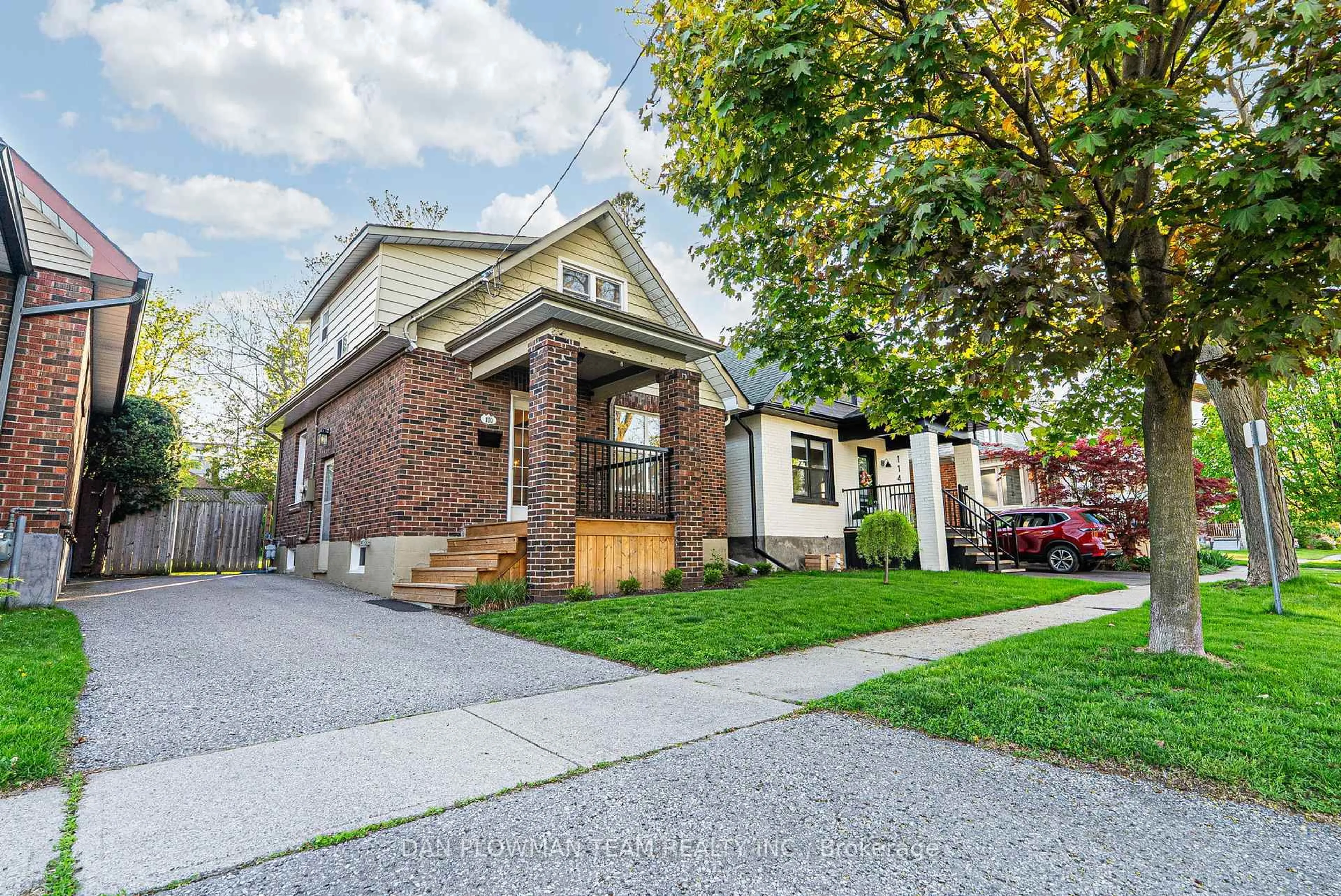 Home with brick exterior material, street for 110 Warren Ave, Oshawa Ontario L1J 4G4