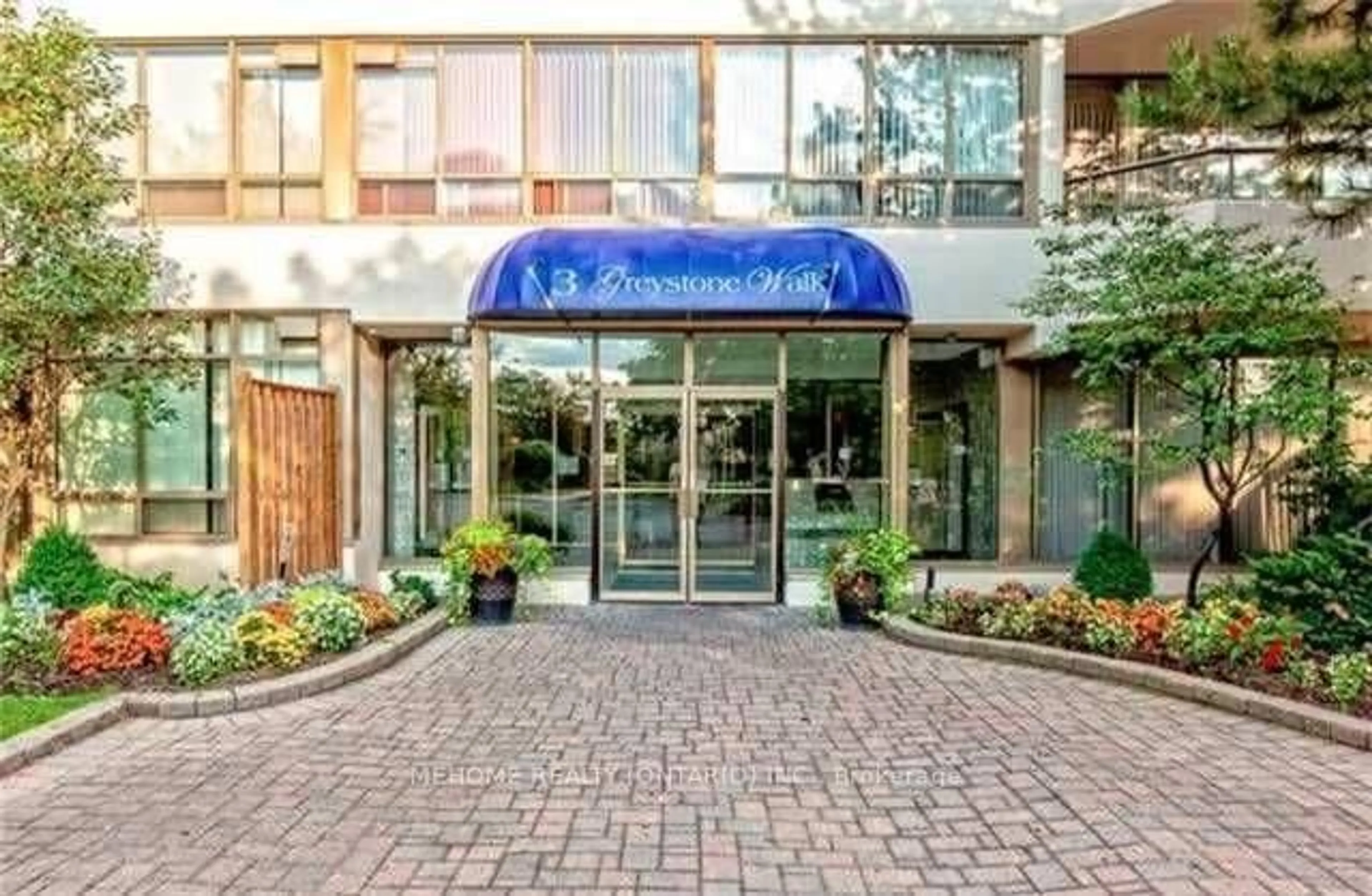 Indoor foyer for 3 Greystone Walk Dr #1228, Toronto Ontario M1K 5J4