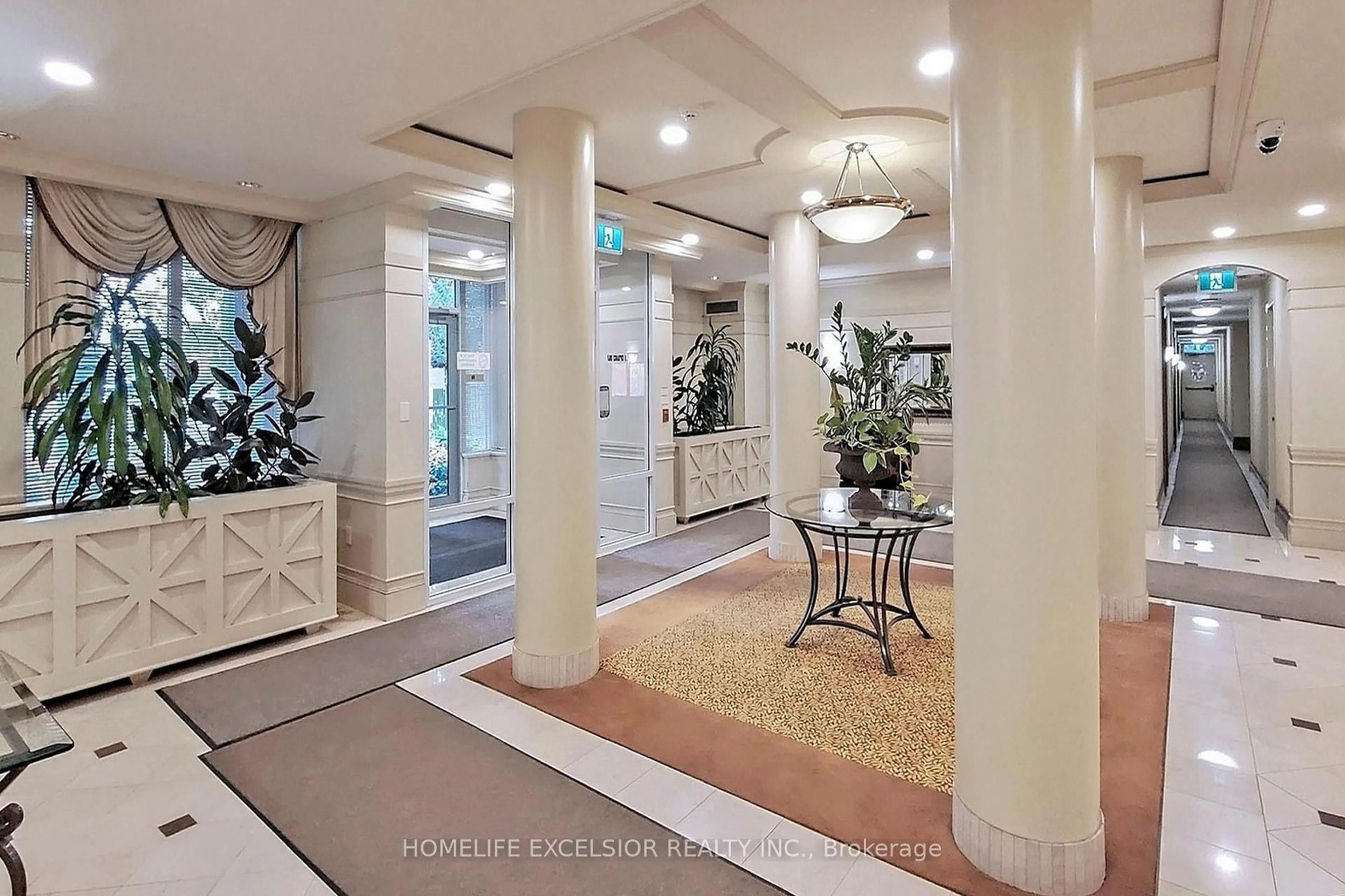 Indoor foyer for 5001 Finch Ave #1513, Toronto Ontario M1S 5J9