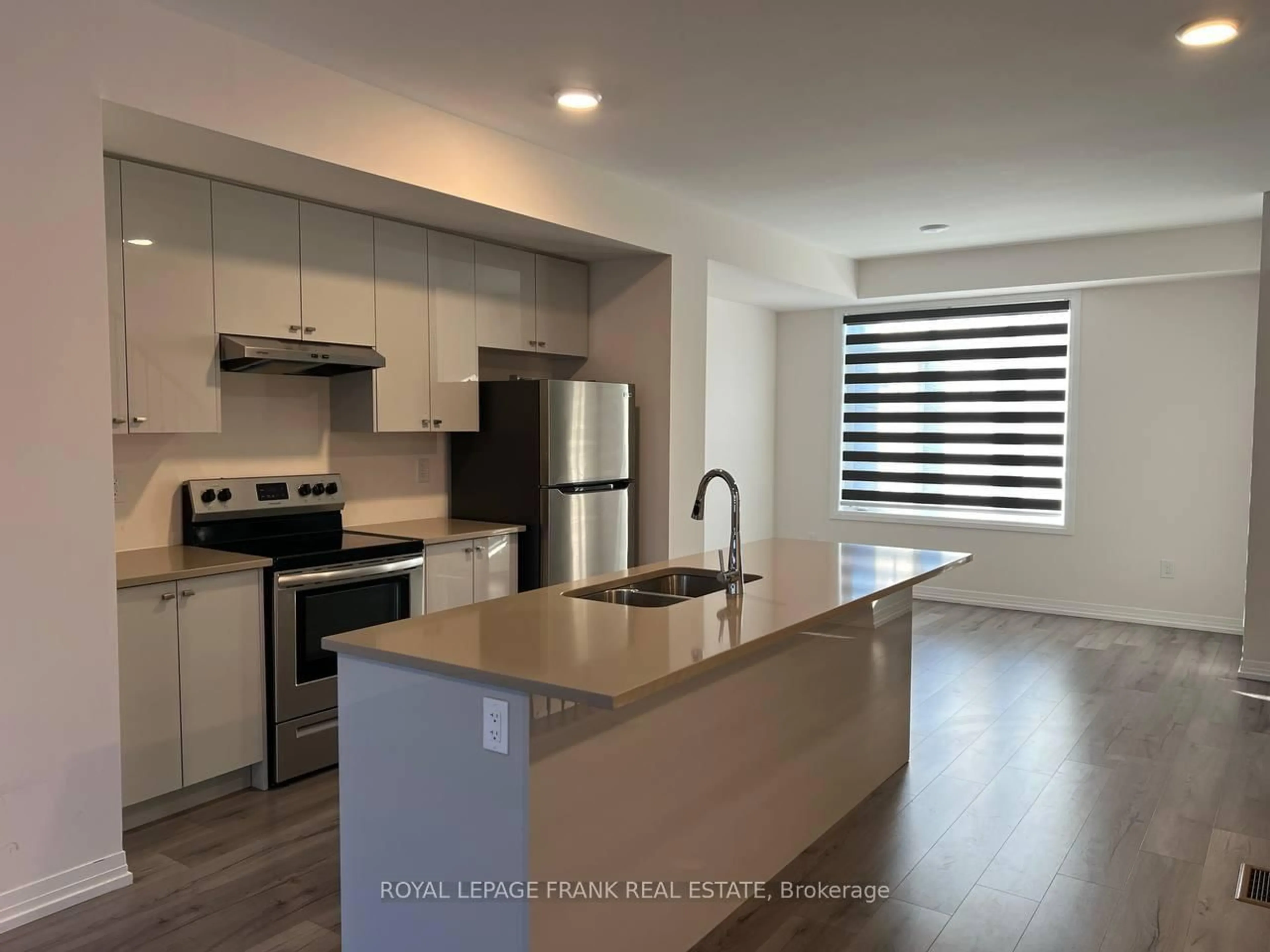 Open concept kitchen, unknown for 39 Bavin St, Clarington Ontario L1C 7H5