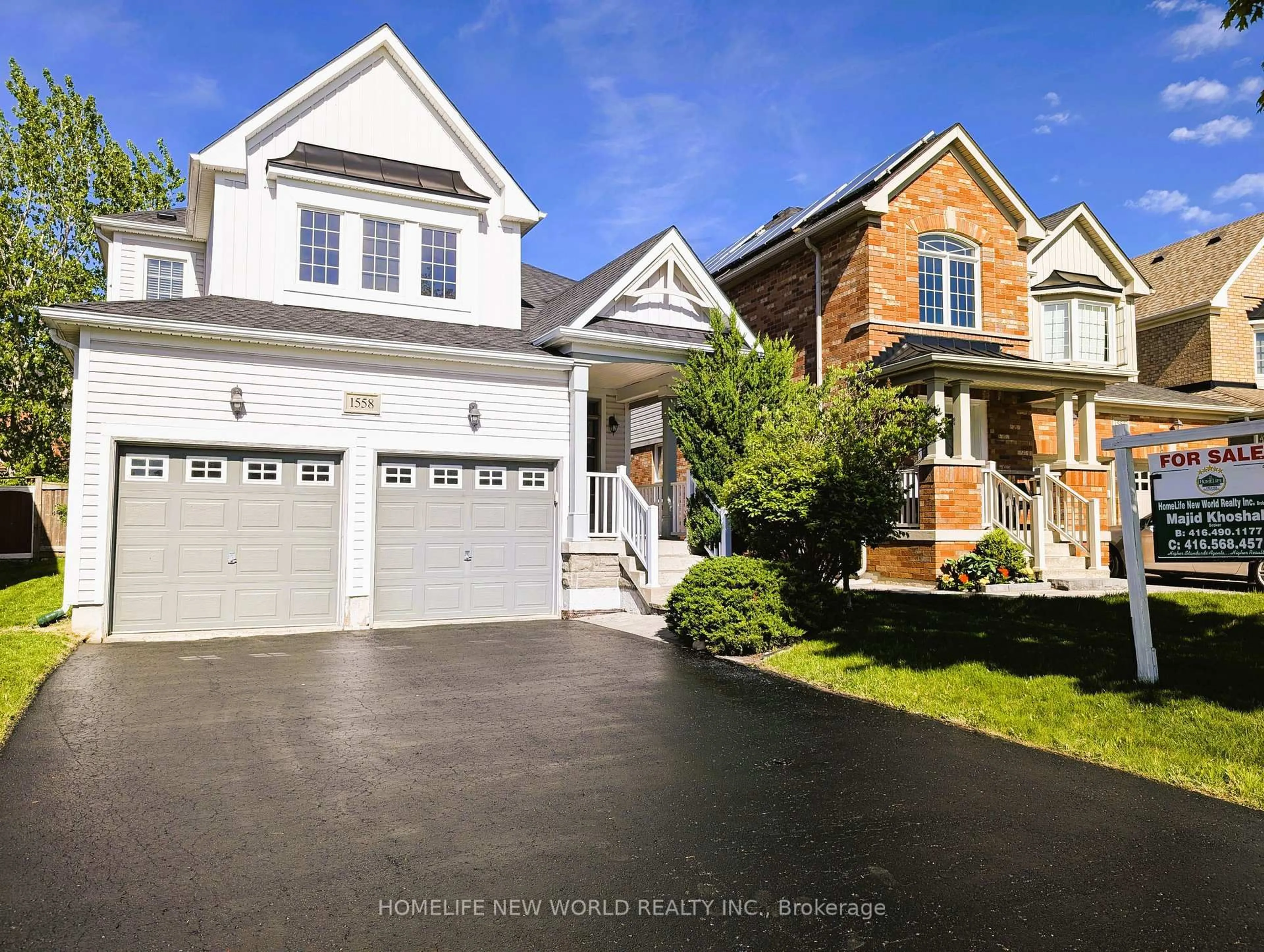 Home with vinyl exterior material, street for 1558 Rorison St, Oshawa Ontario L1K 0K1