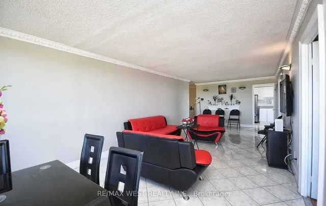 Additional property image - 1 Reidmount Ave Unit 706