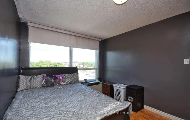 Additional property image - 1 Reidmount Ave Unit 706