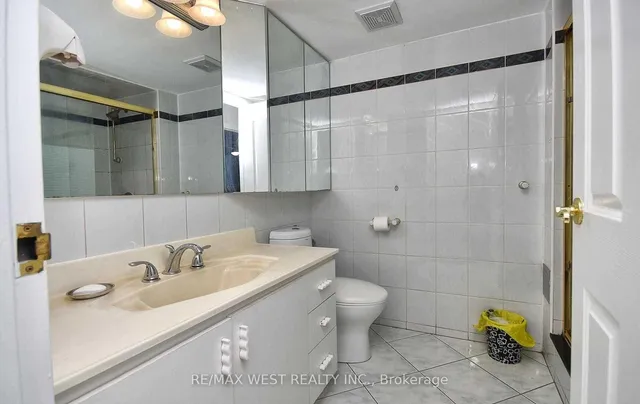 Additional property image - 1 Reidmount Ave Unit 706